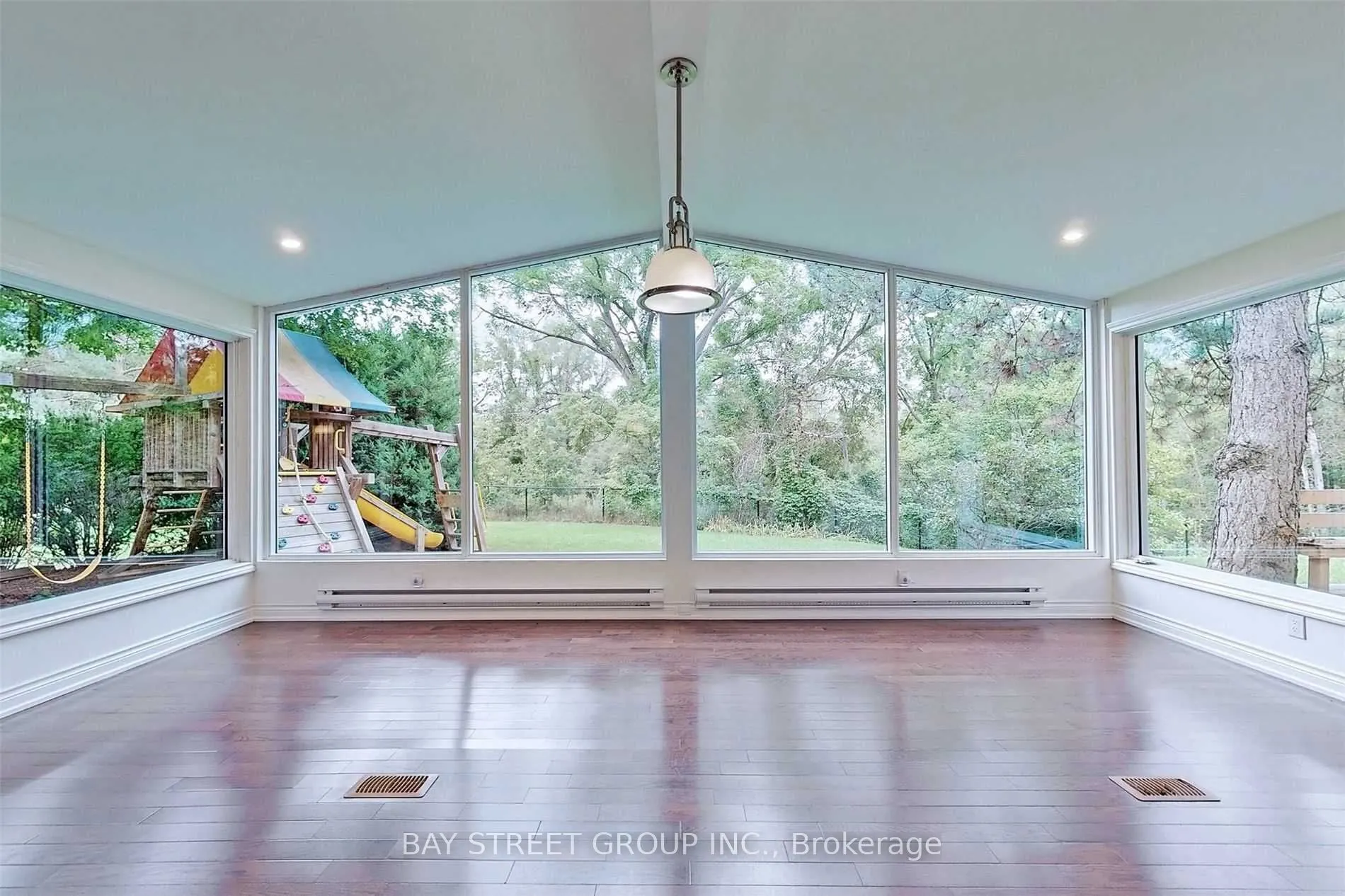 33 Normandale Road