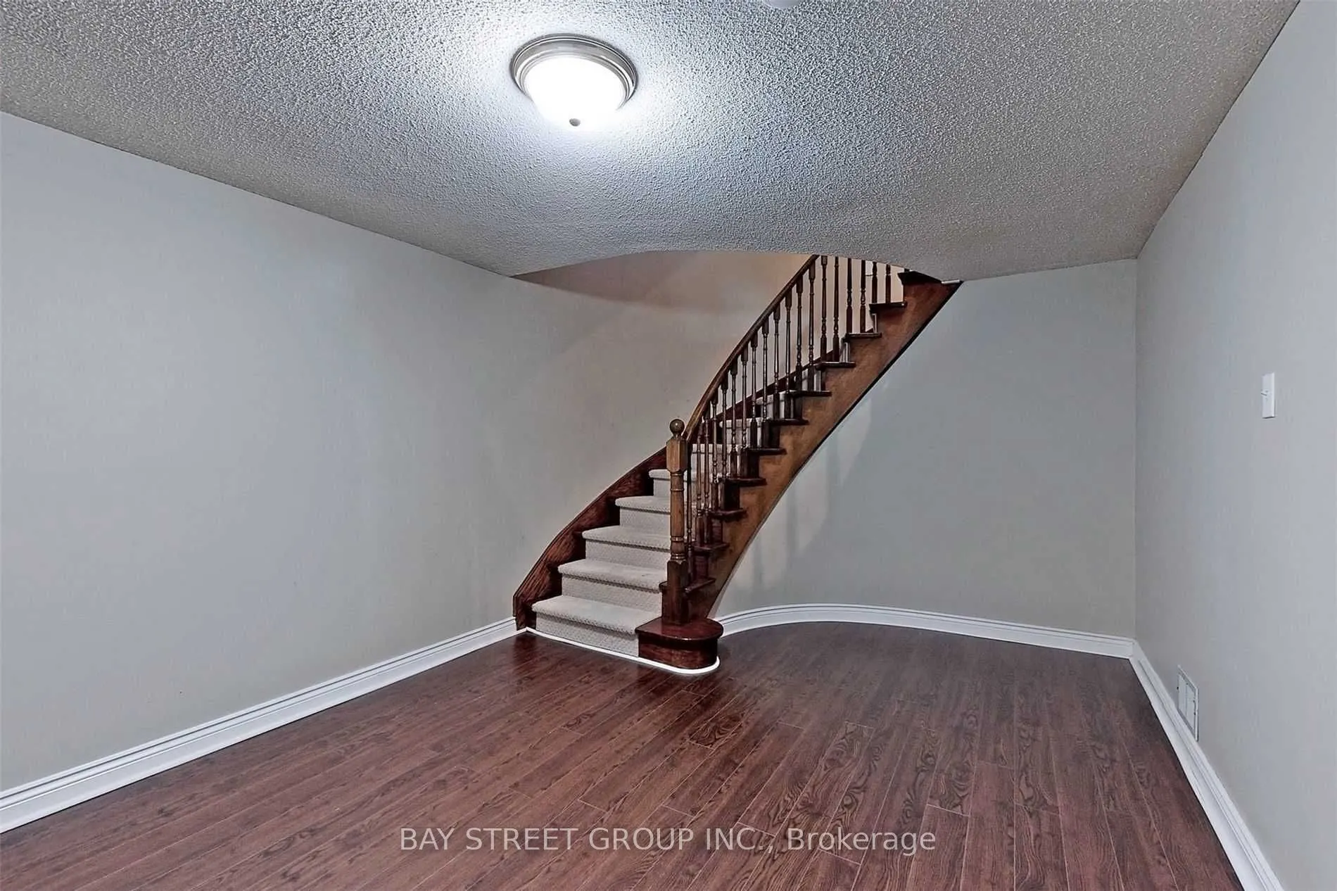 33 Normandale Road