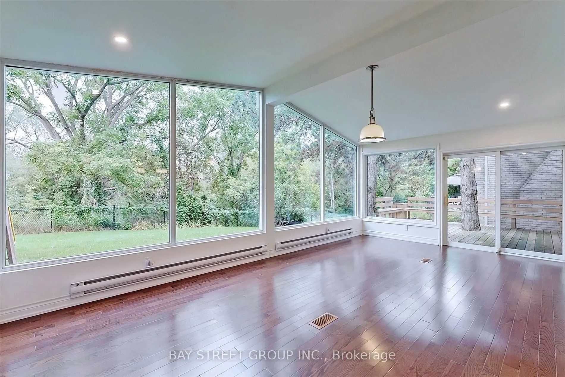 33 Normandale Road