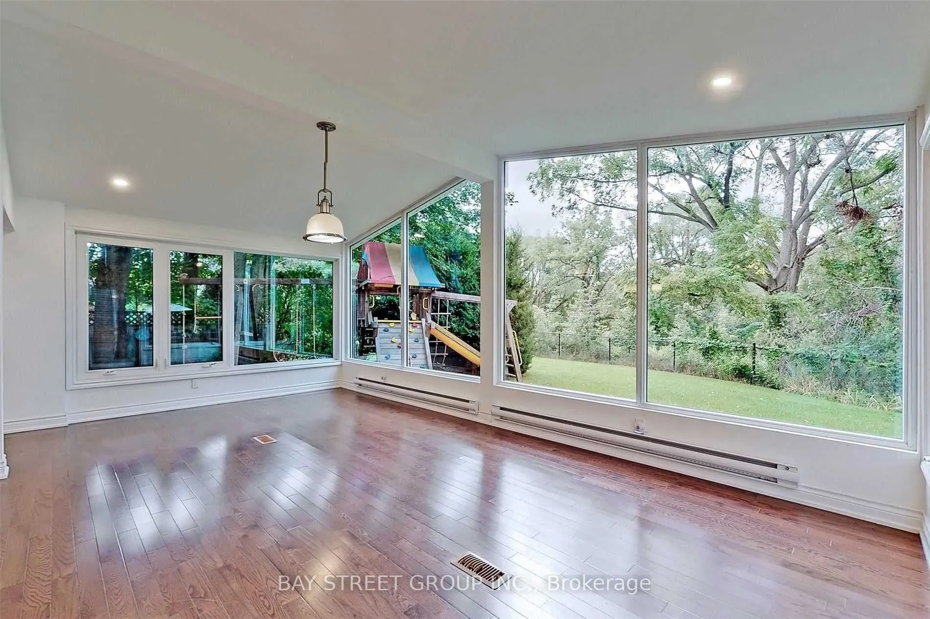 33 Normandale Road
