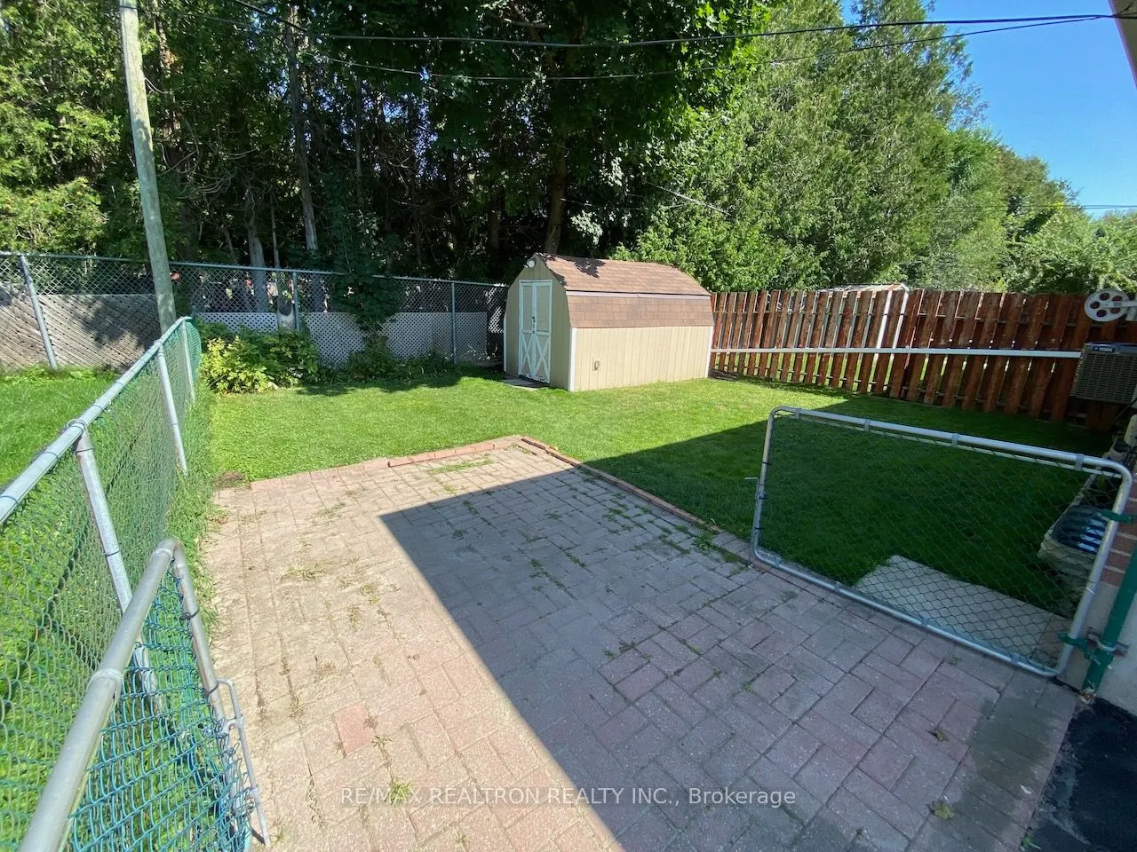 135 Willow Lane, #Upper