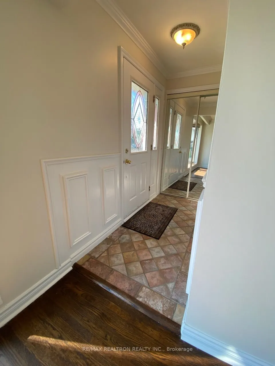 135 Willow Lane, #Upper