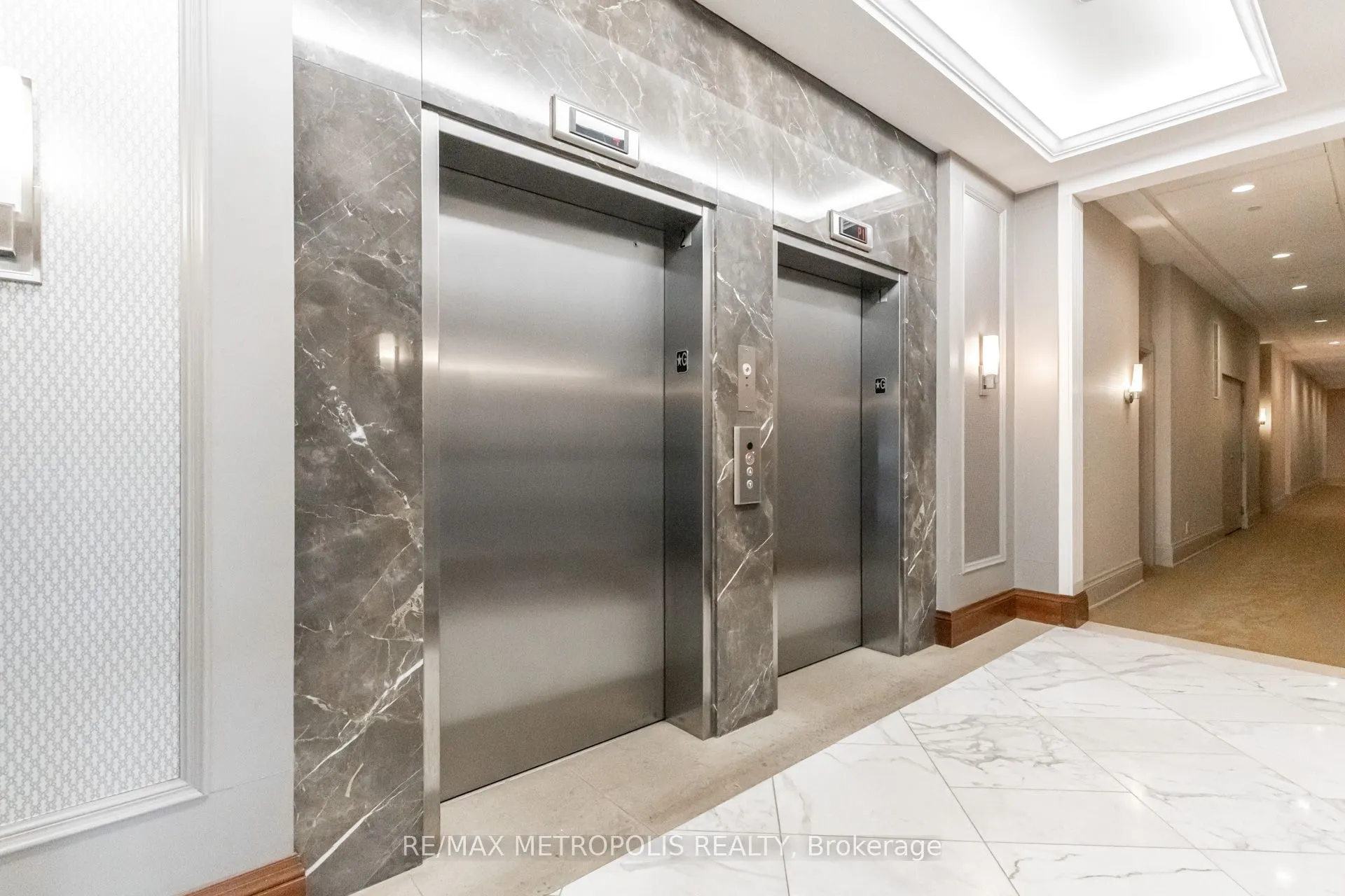 111 Civic Square Gate, #416