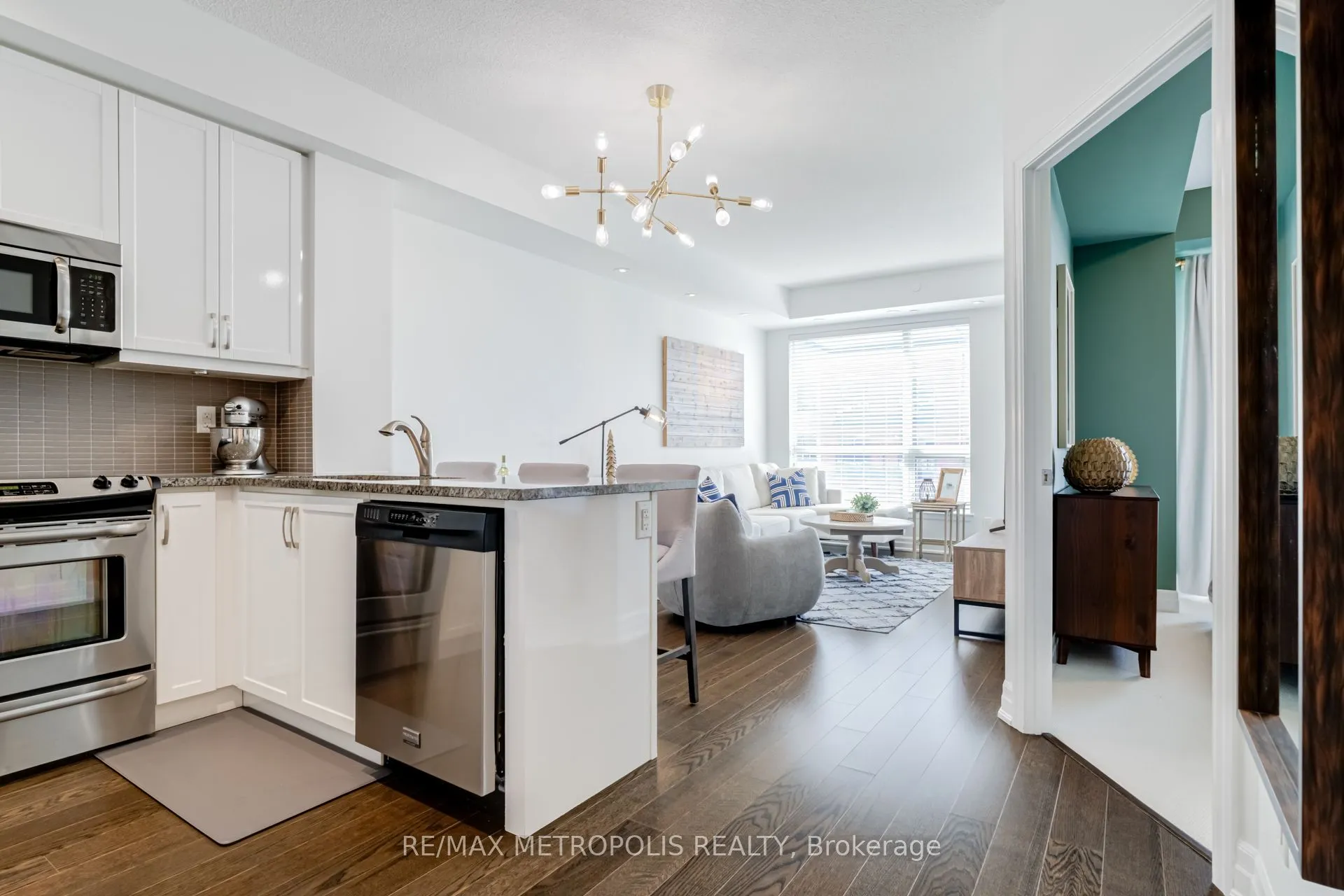 111 Civic Square Gate, #416