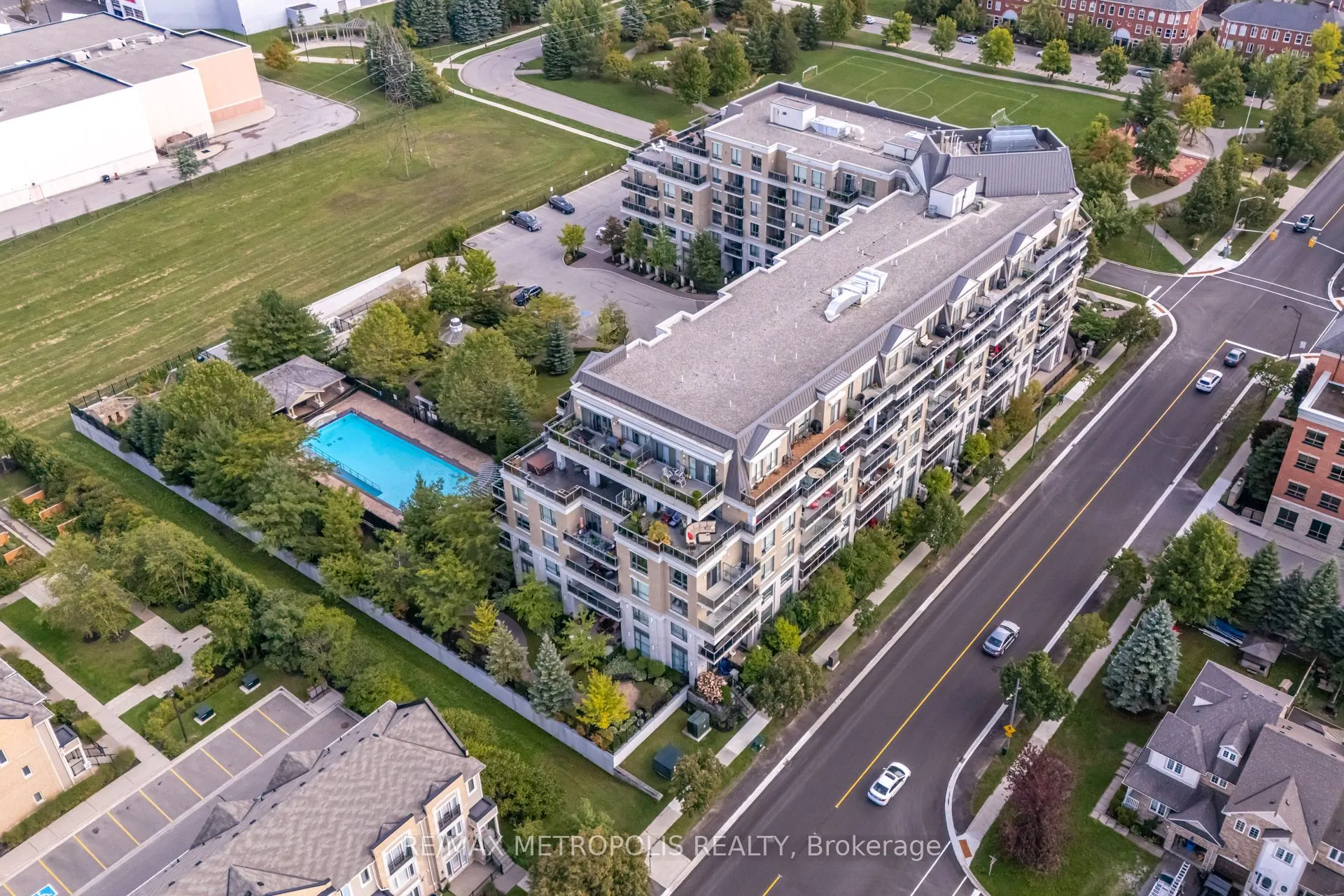 111 Civic Square Gate, #416