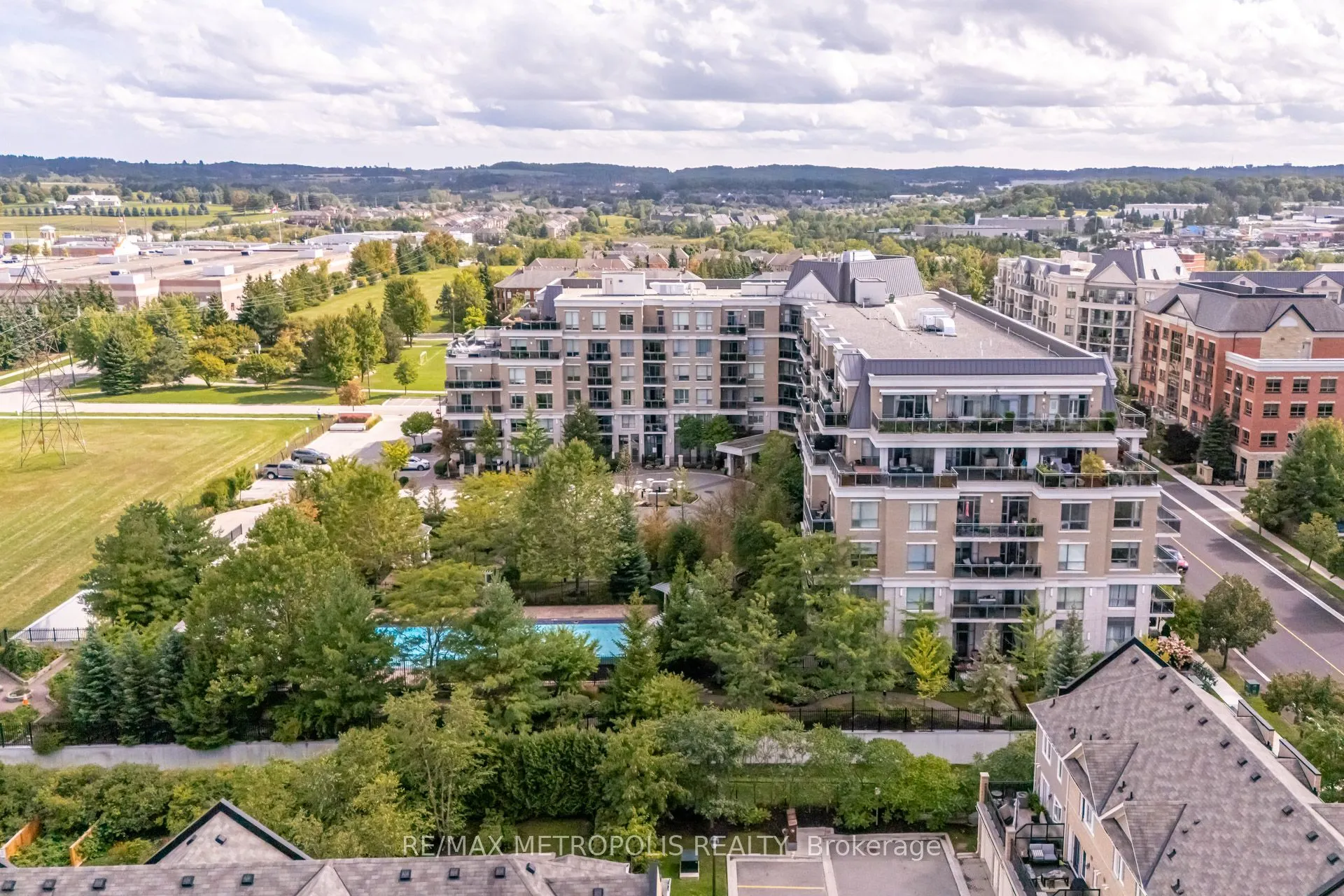 111 Civic Square Gate, #416