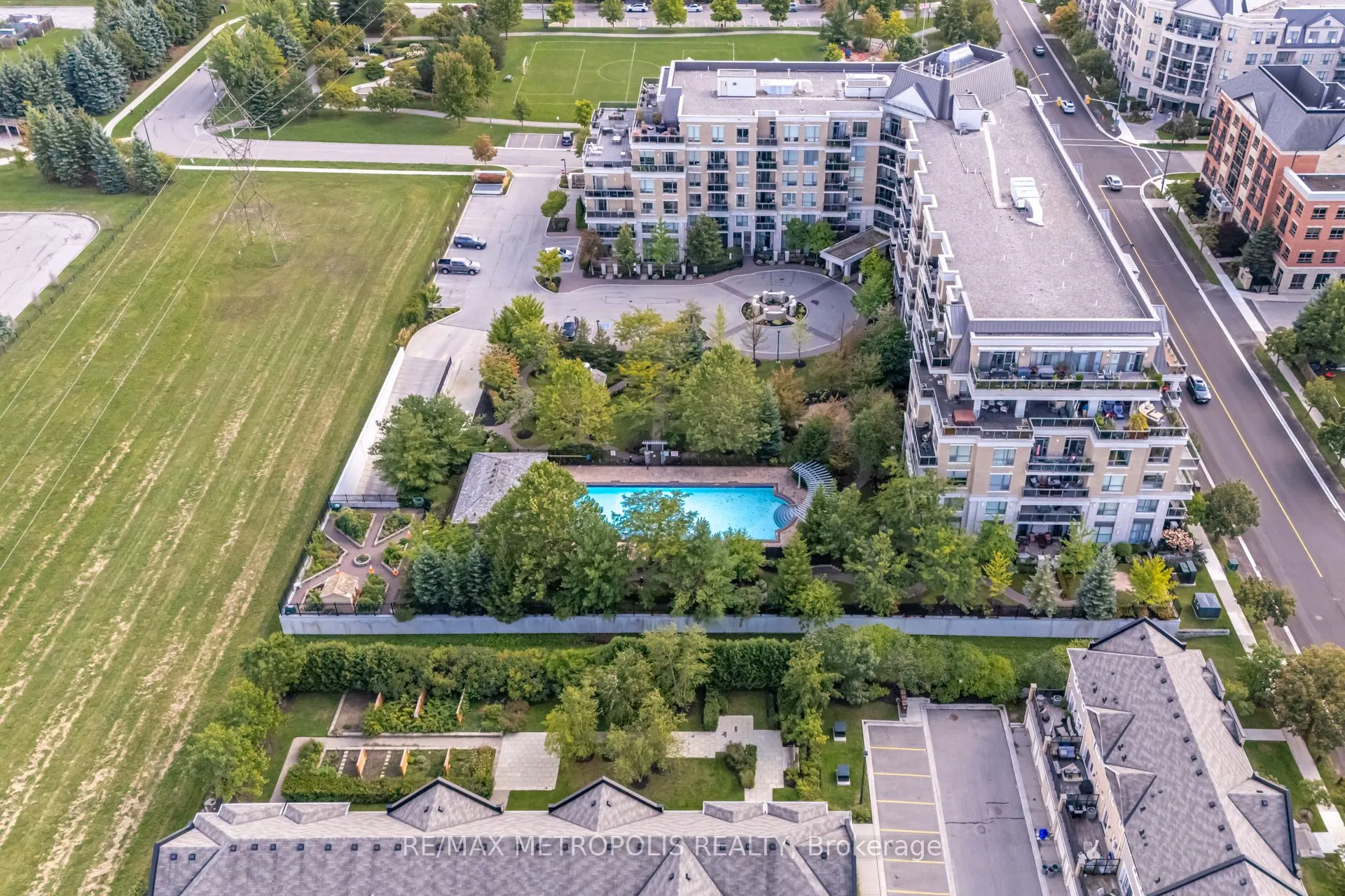 111 Civic Square Gate, #416