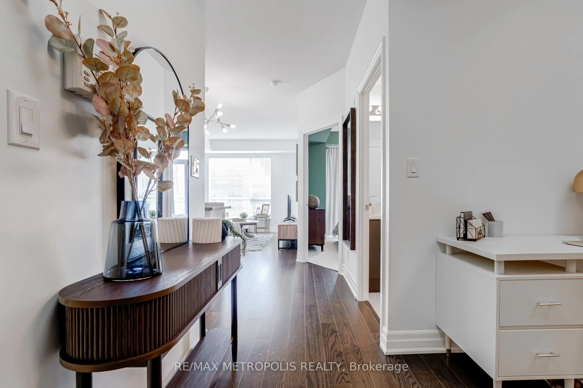 111 Civic Square Gate, #416