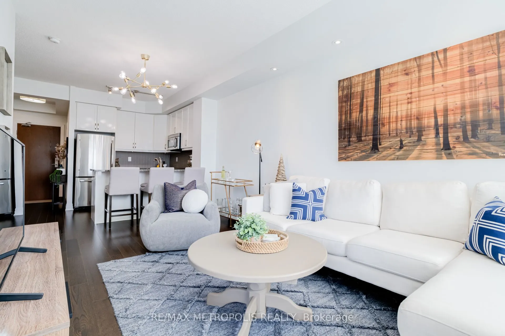 111 Civic Square Gate, #416