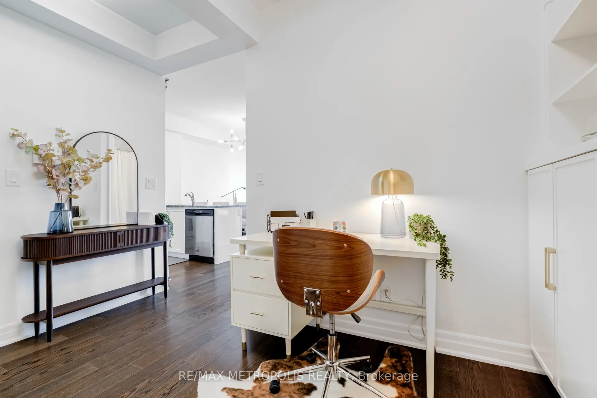111 Civic Square Gate, #416