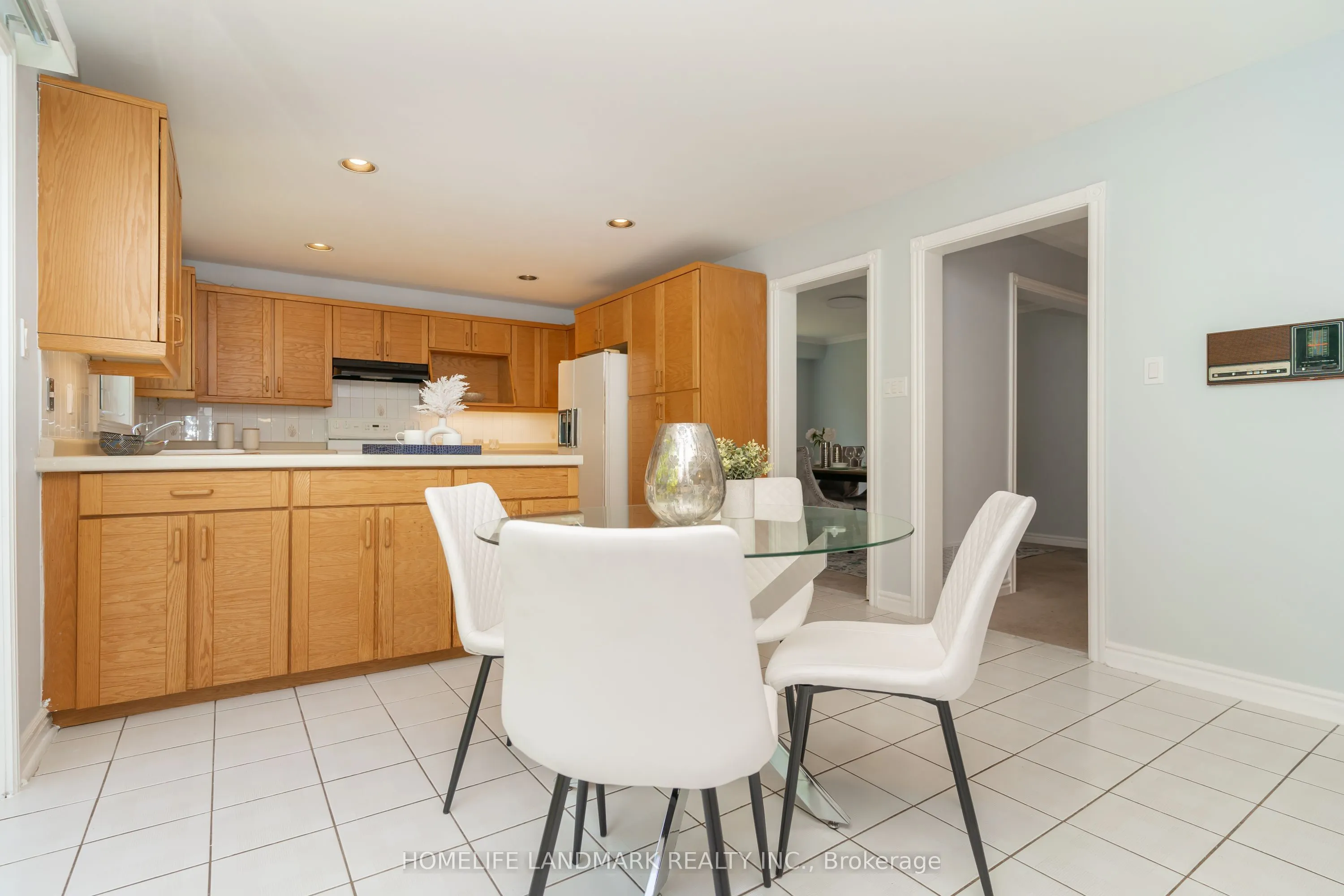 33 John Stiver Crescent