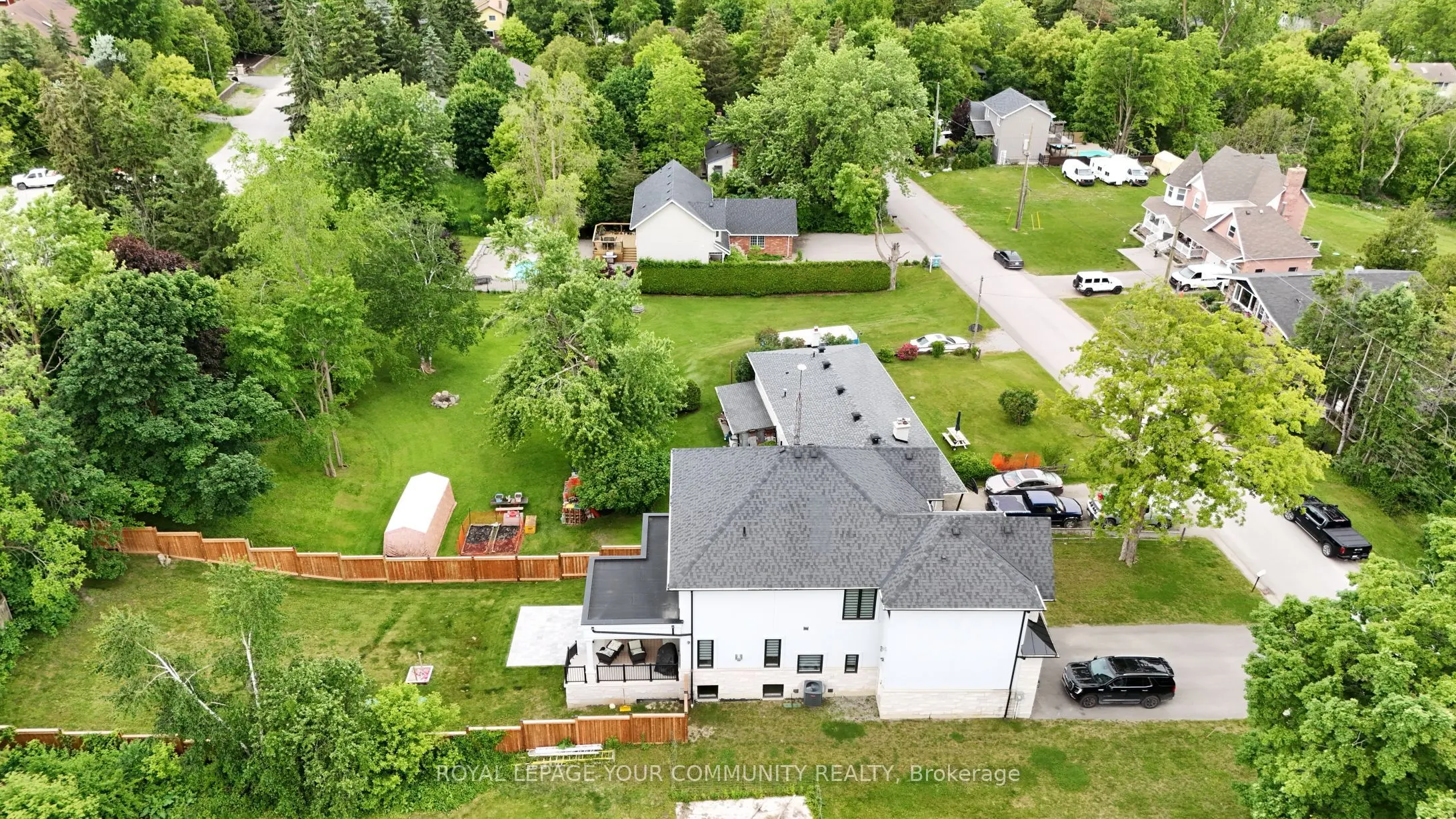 6077 Hillsdale Drive