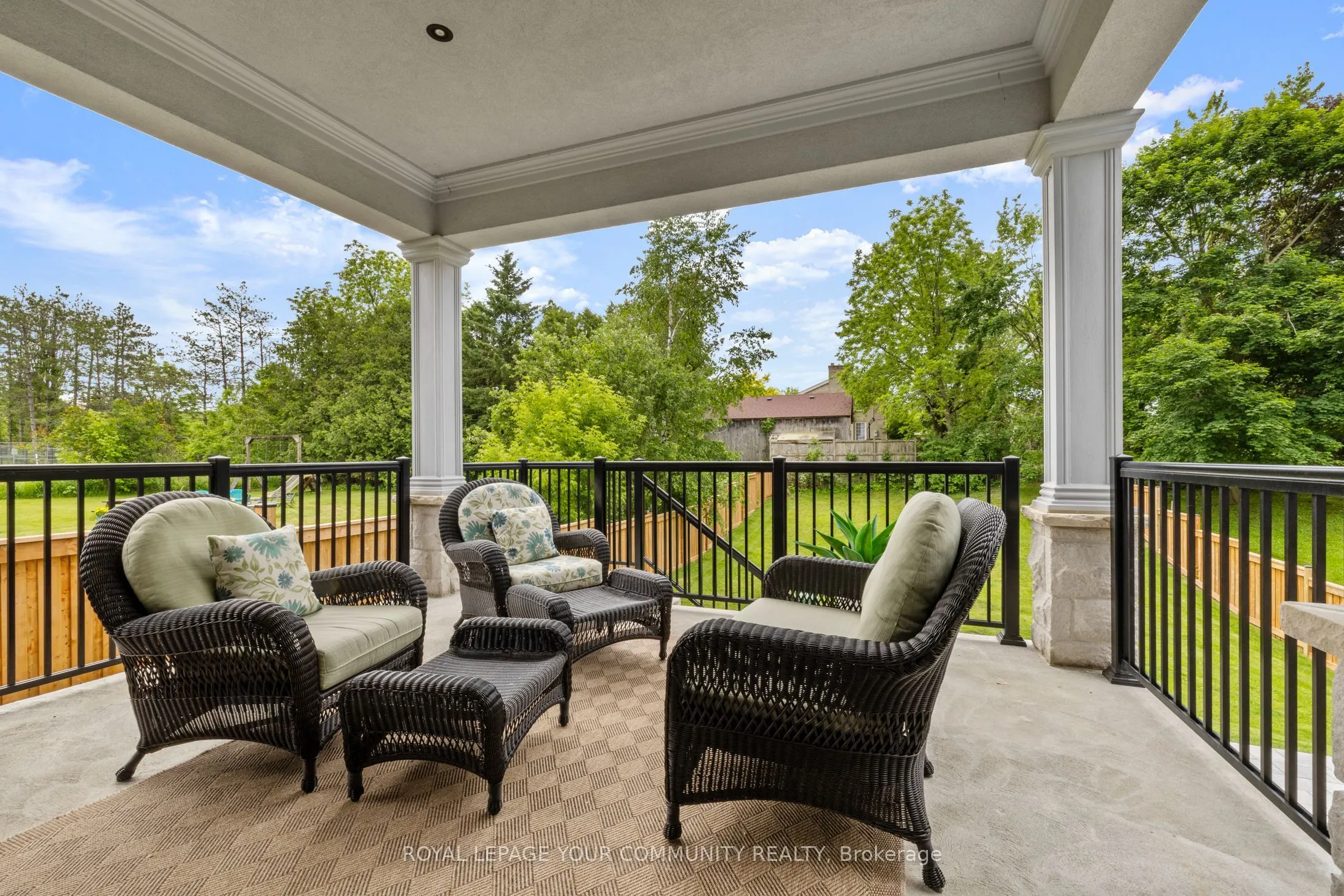 6077 Hillsdale Drive