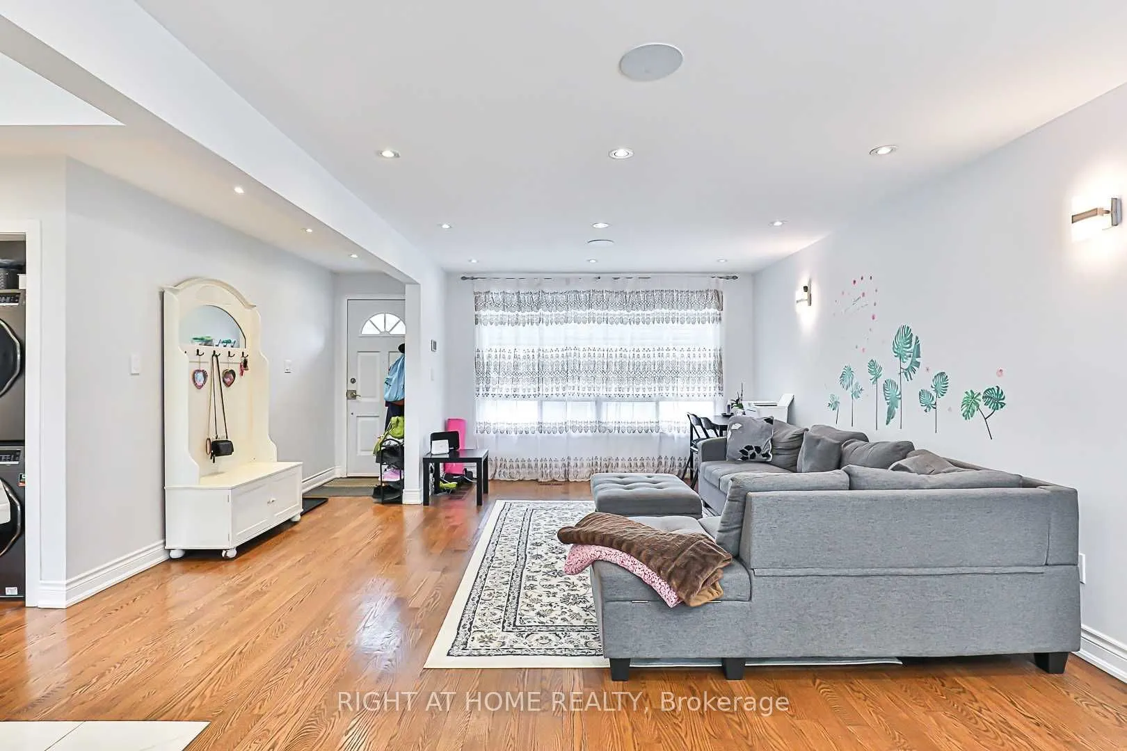 139 Felix Road, #main floor