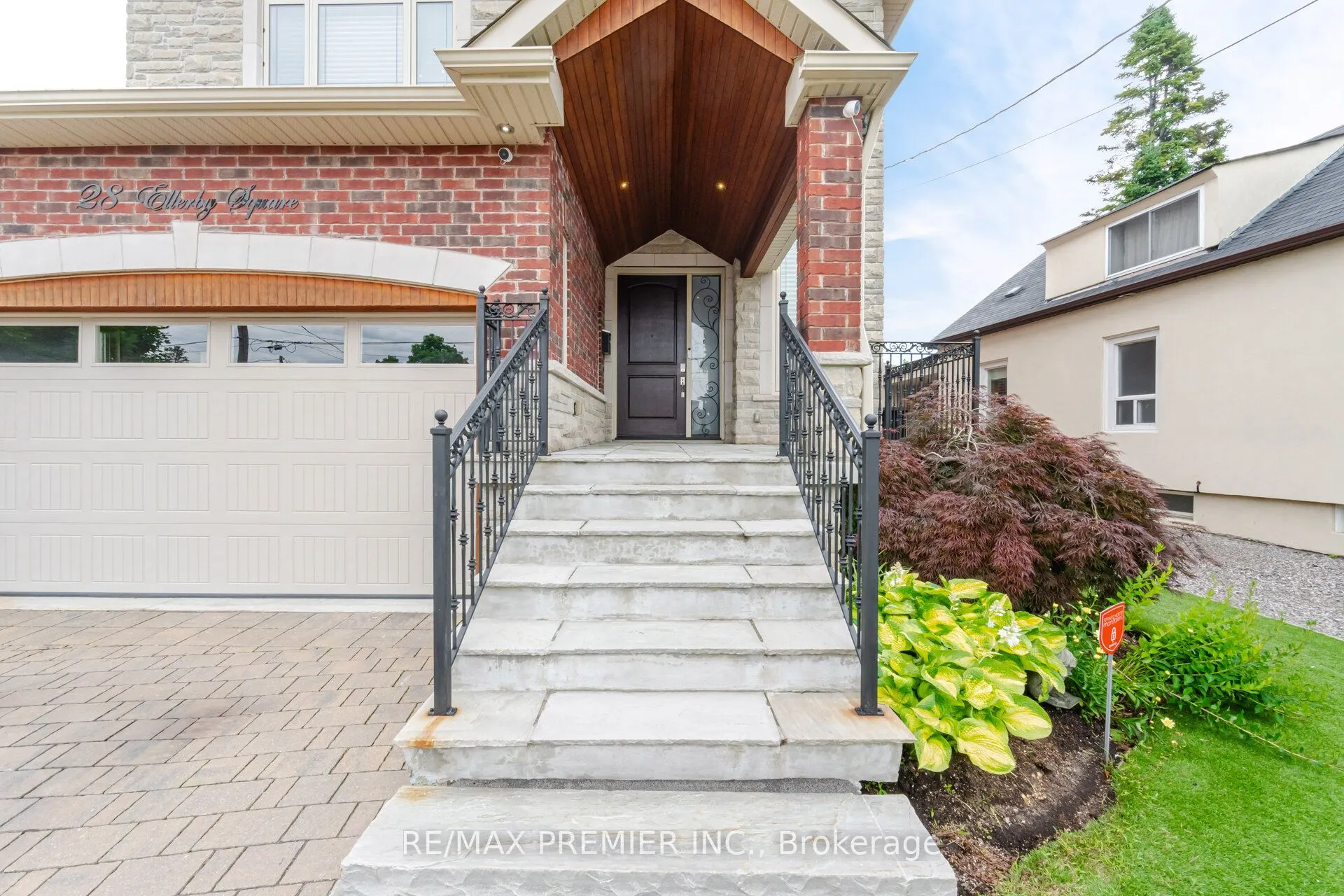28 Ellerby Square N