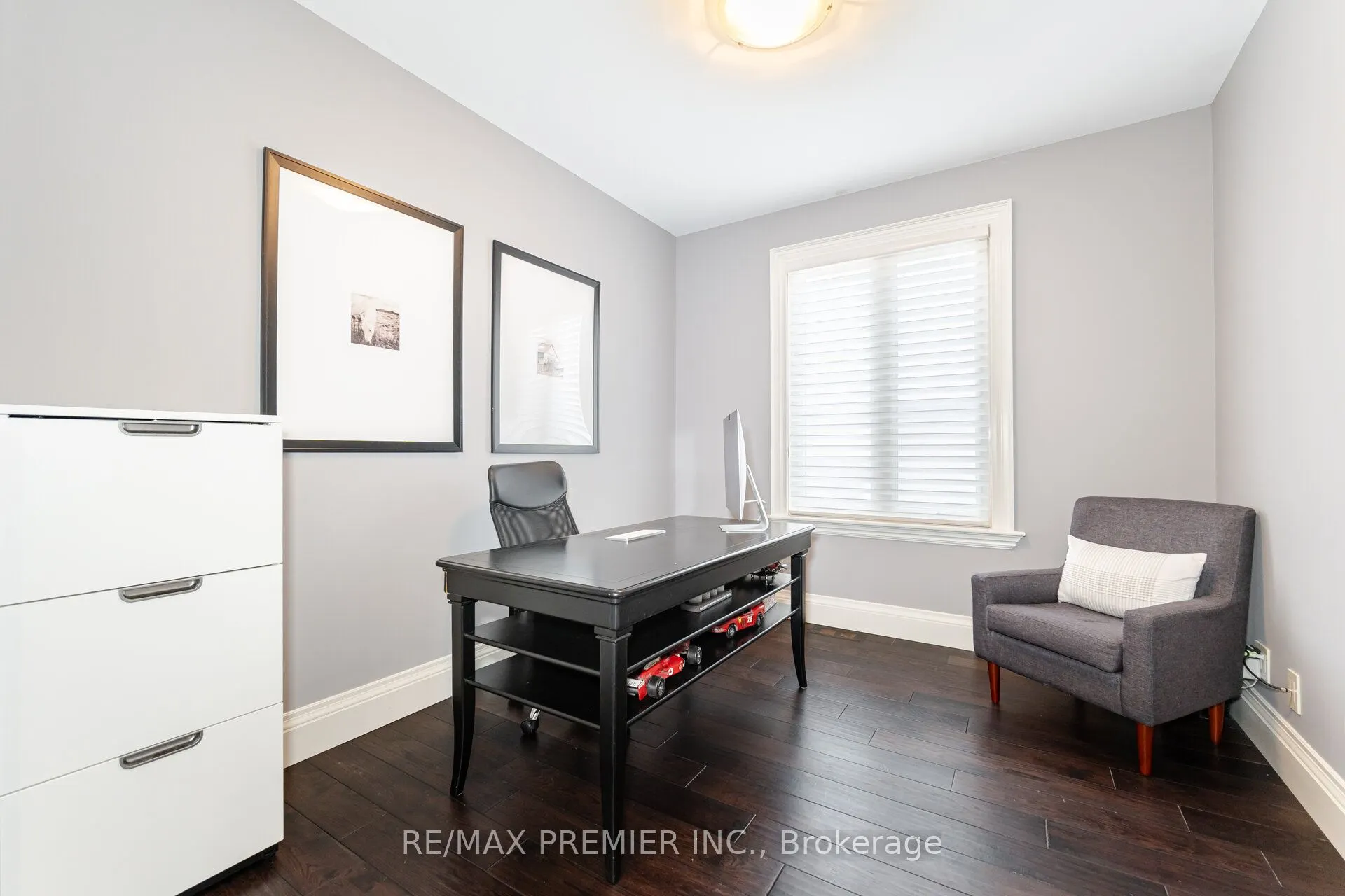 28 Ellerby Square N