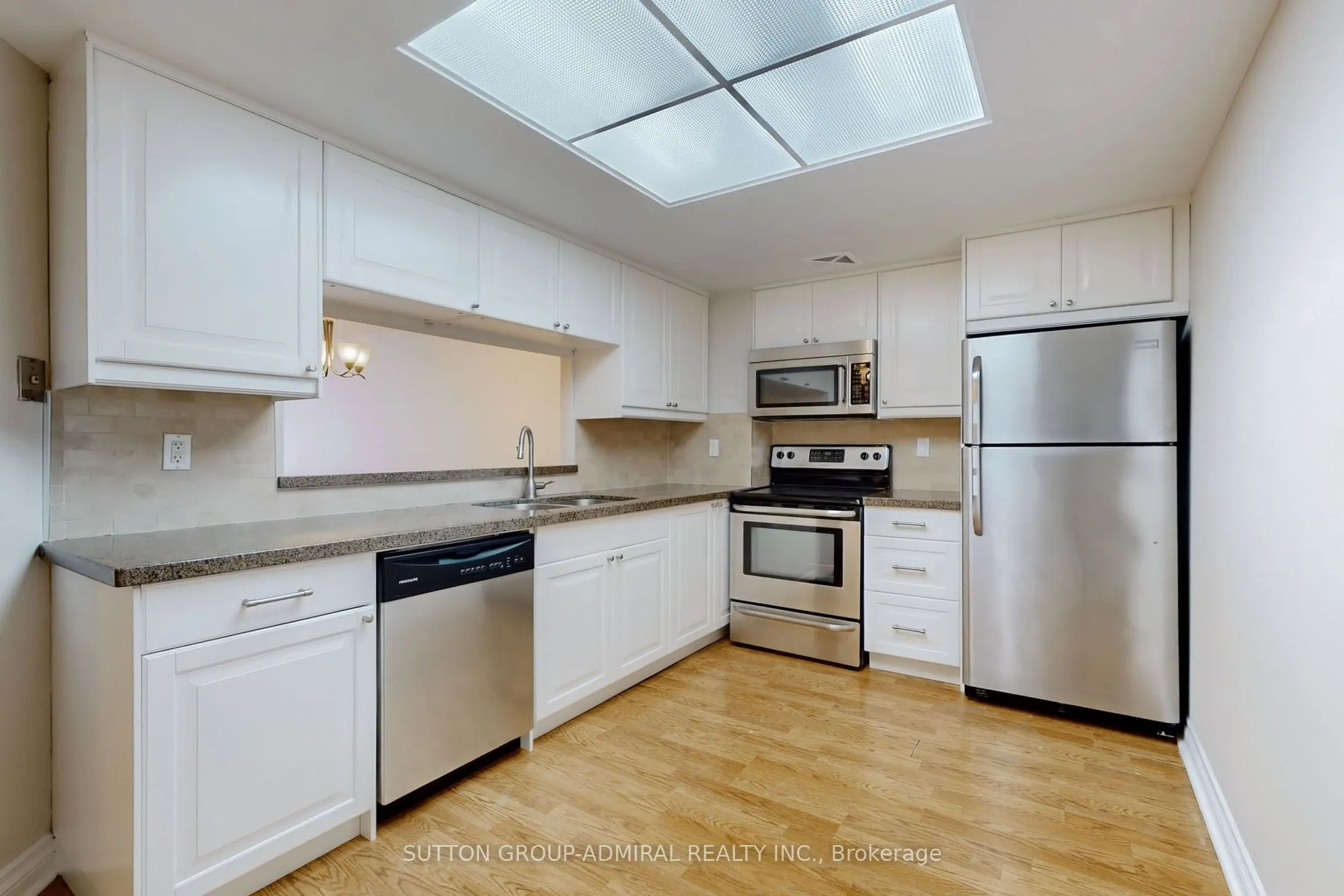 7601 Bathurst Street, #1107