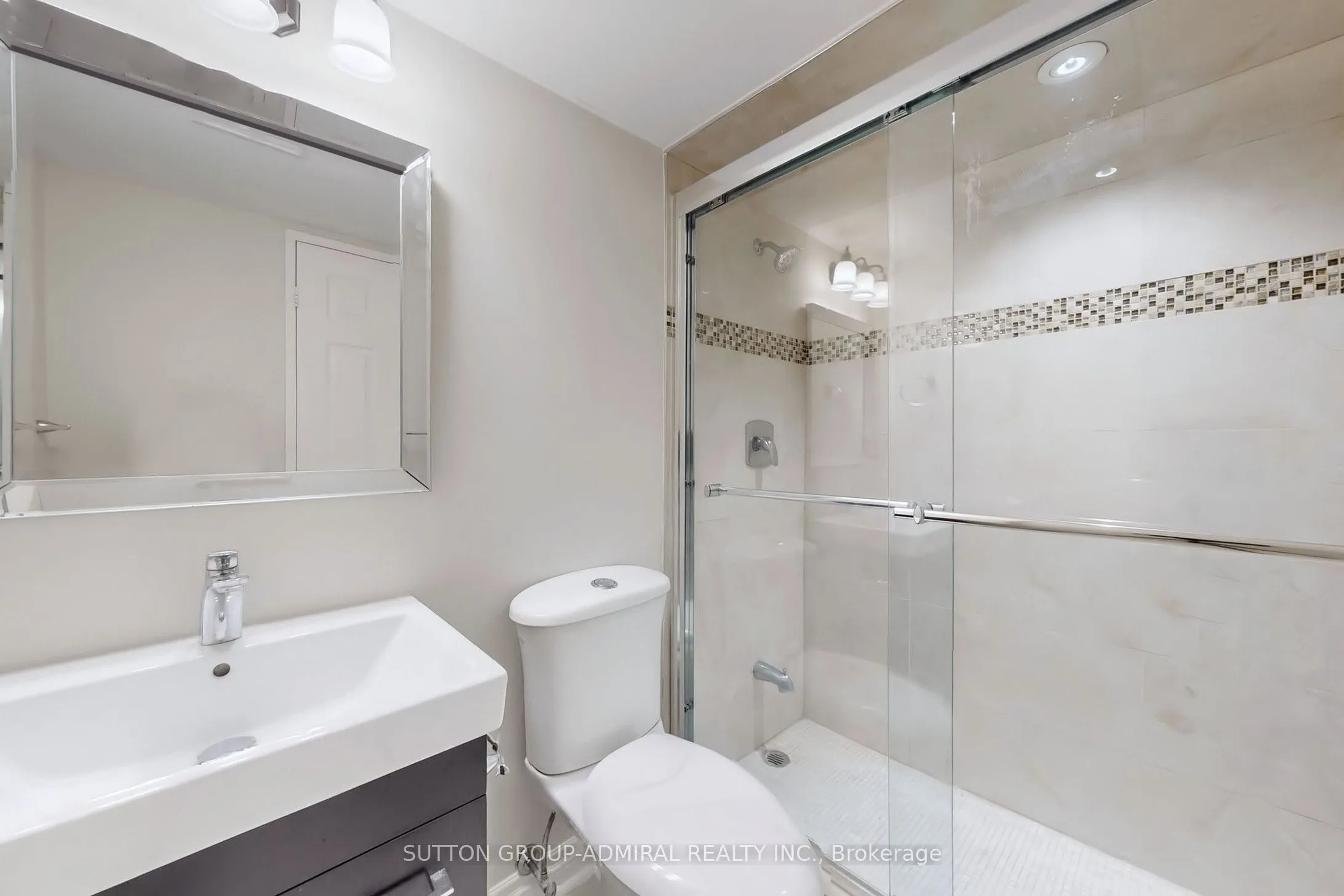 7601 Bathurst Street, #1107