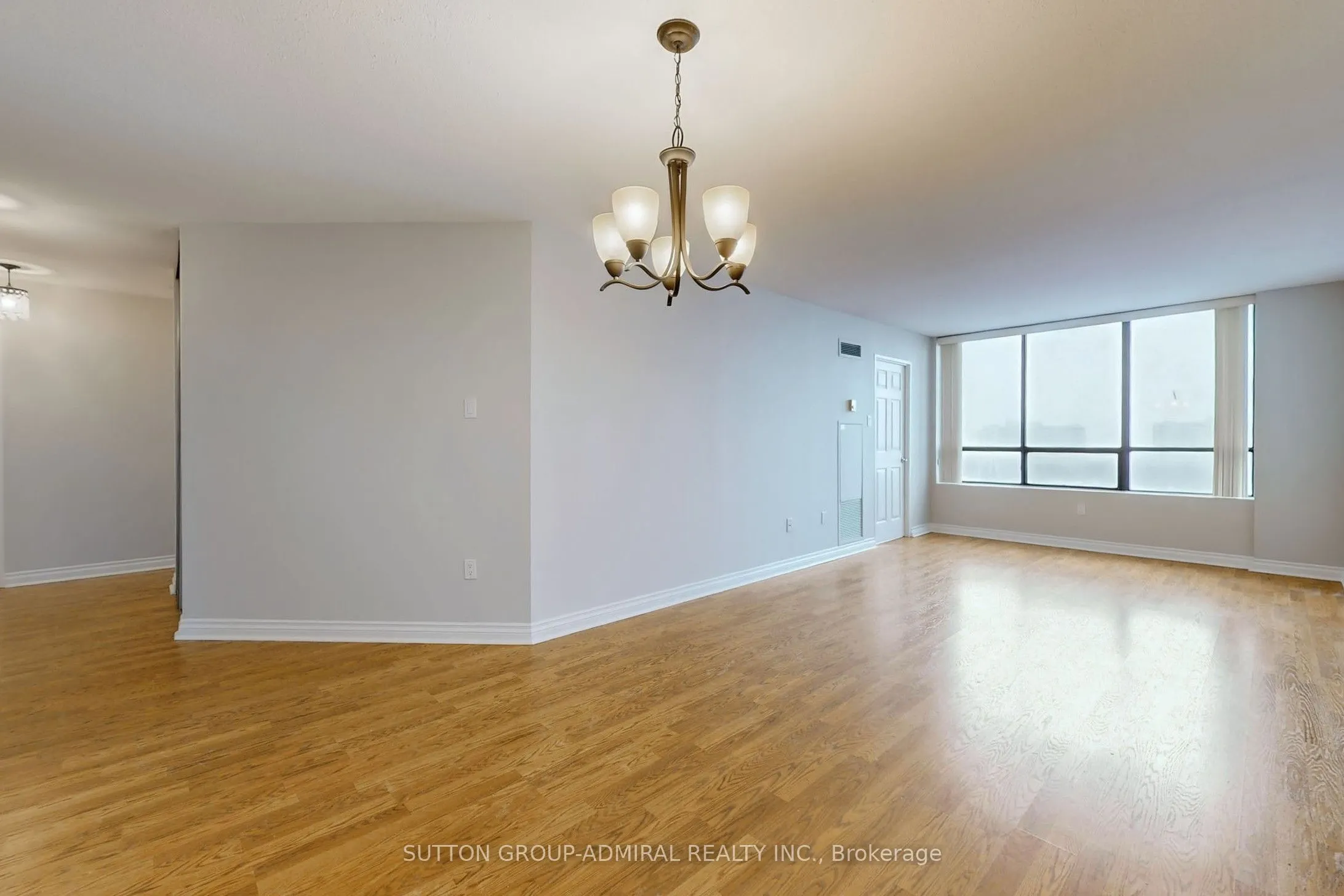 7601 Bathurst Street, #1107