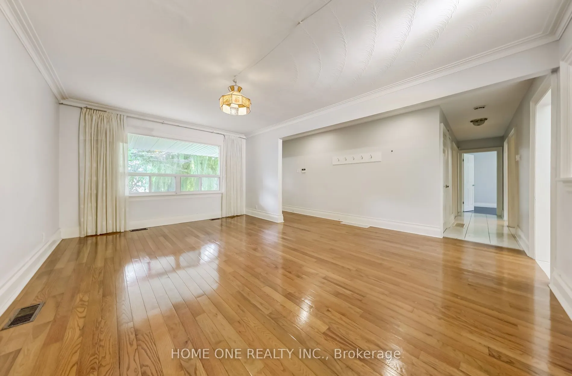56 Fergus Avenue, #Main Fl