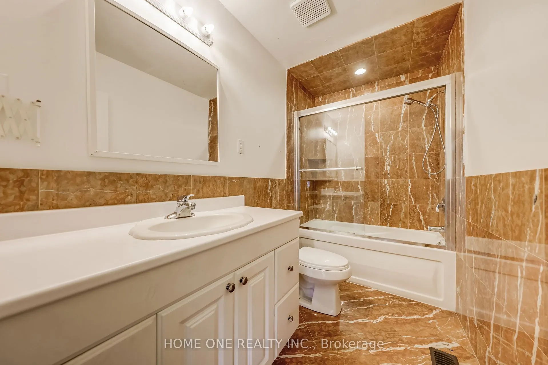 56 Fergus Avenue, #Main Fl
