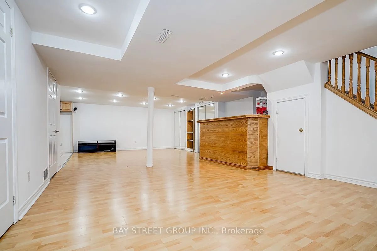 8 Muster Court
