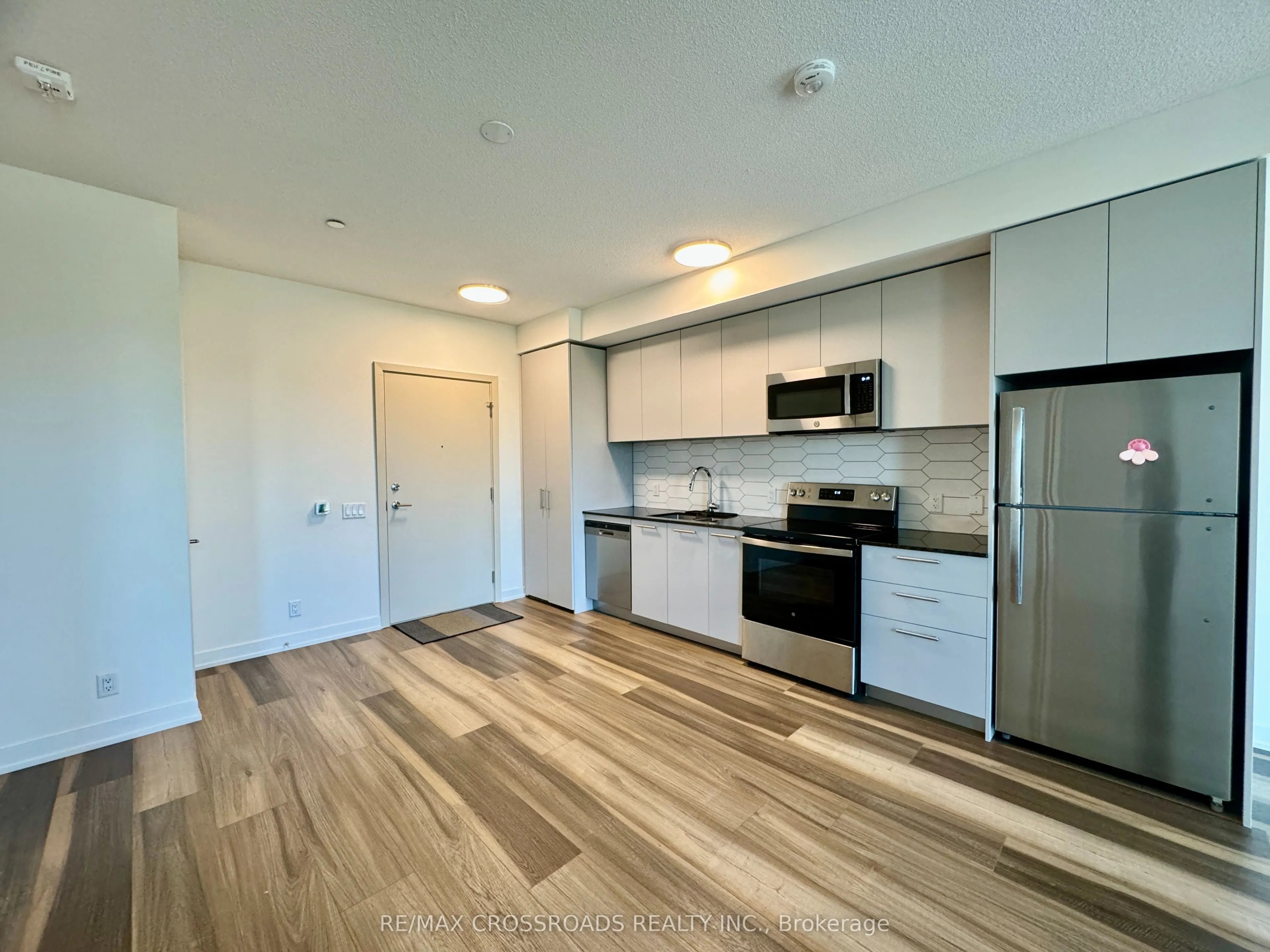 101 Cathedral High Street, #239