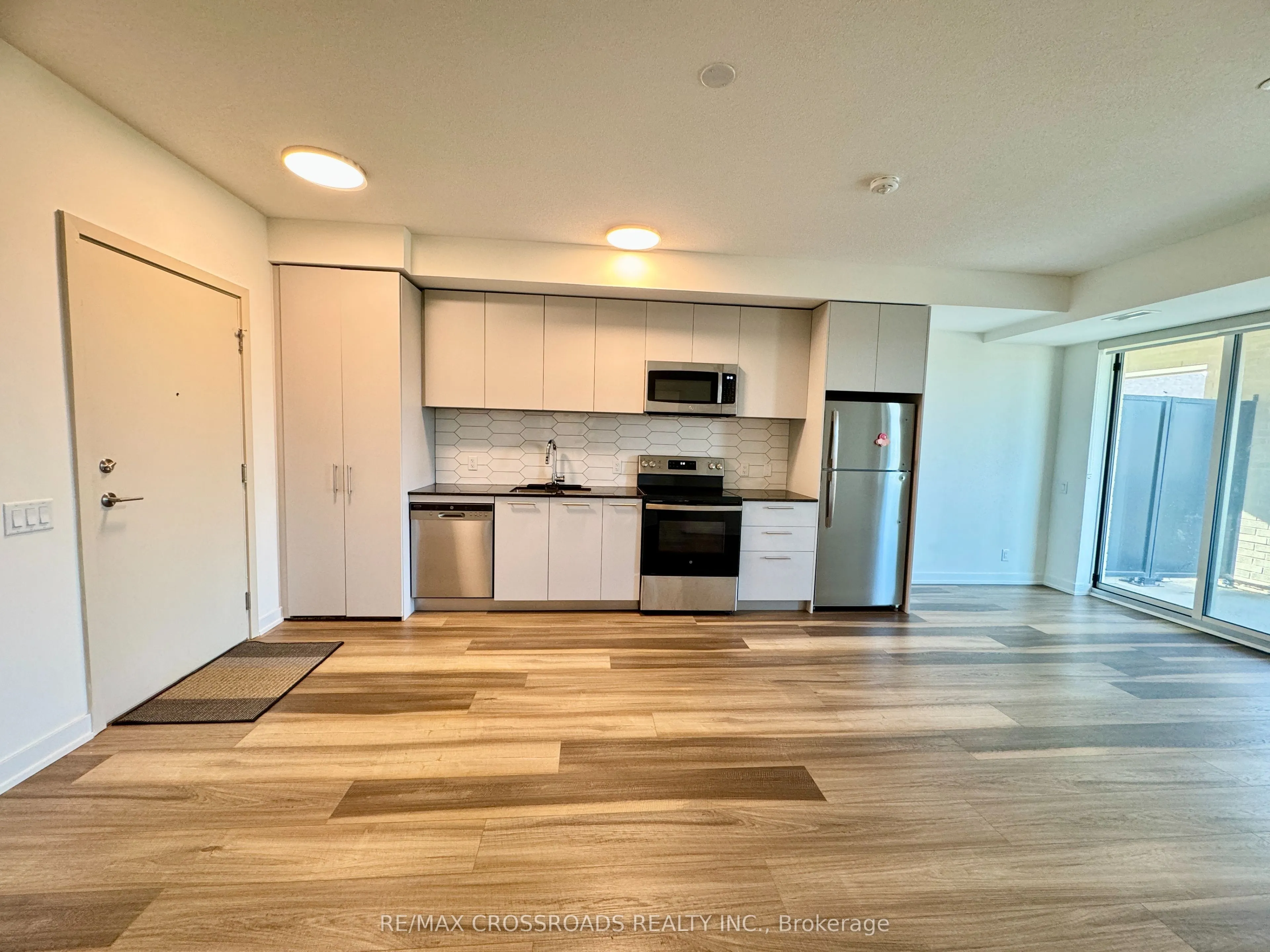 101 Cathedral High Street, #239