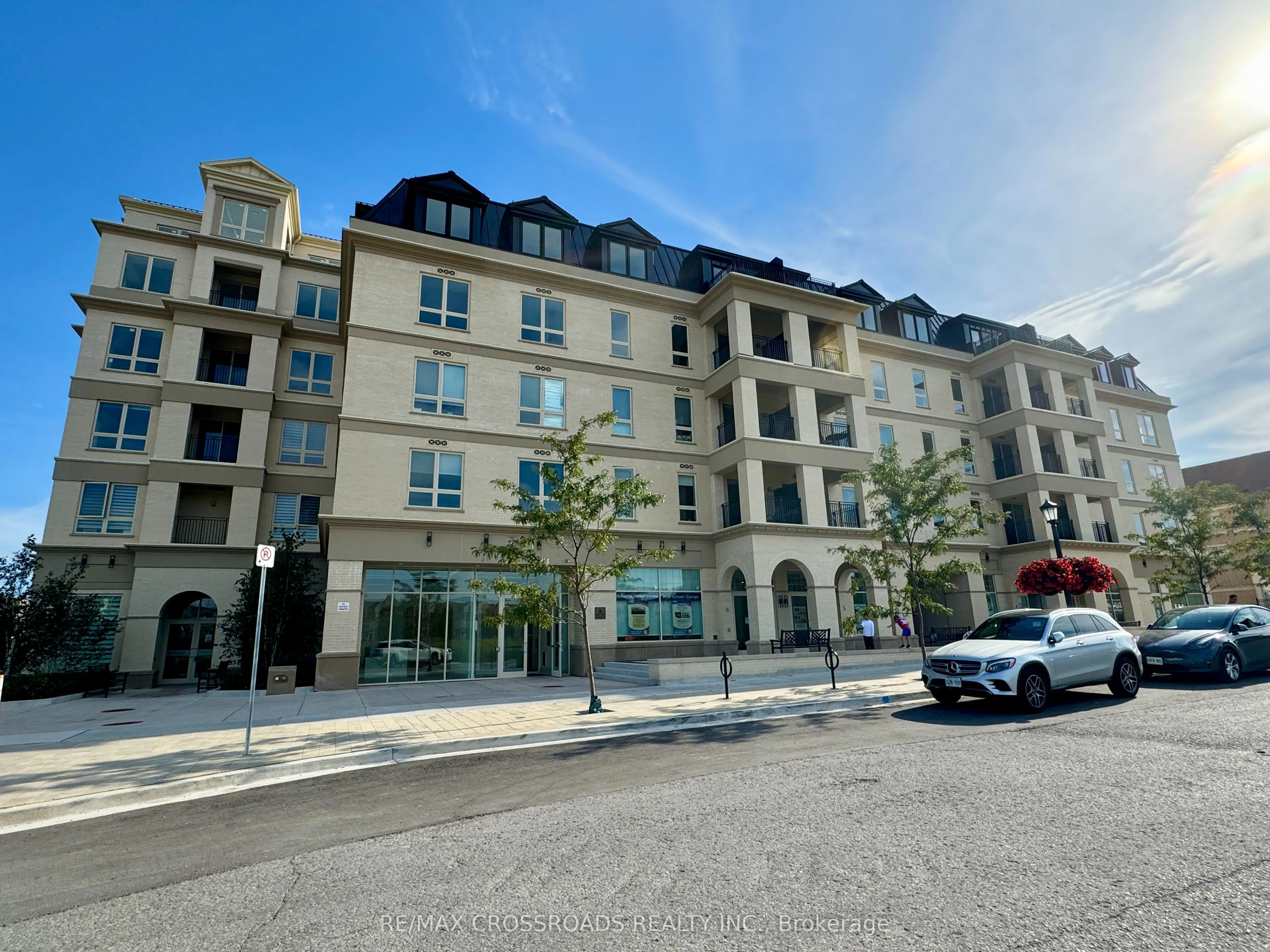 101 Cathedral High Street, #239