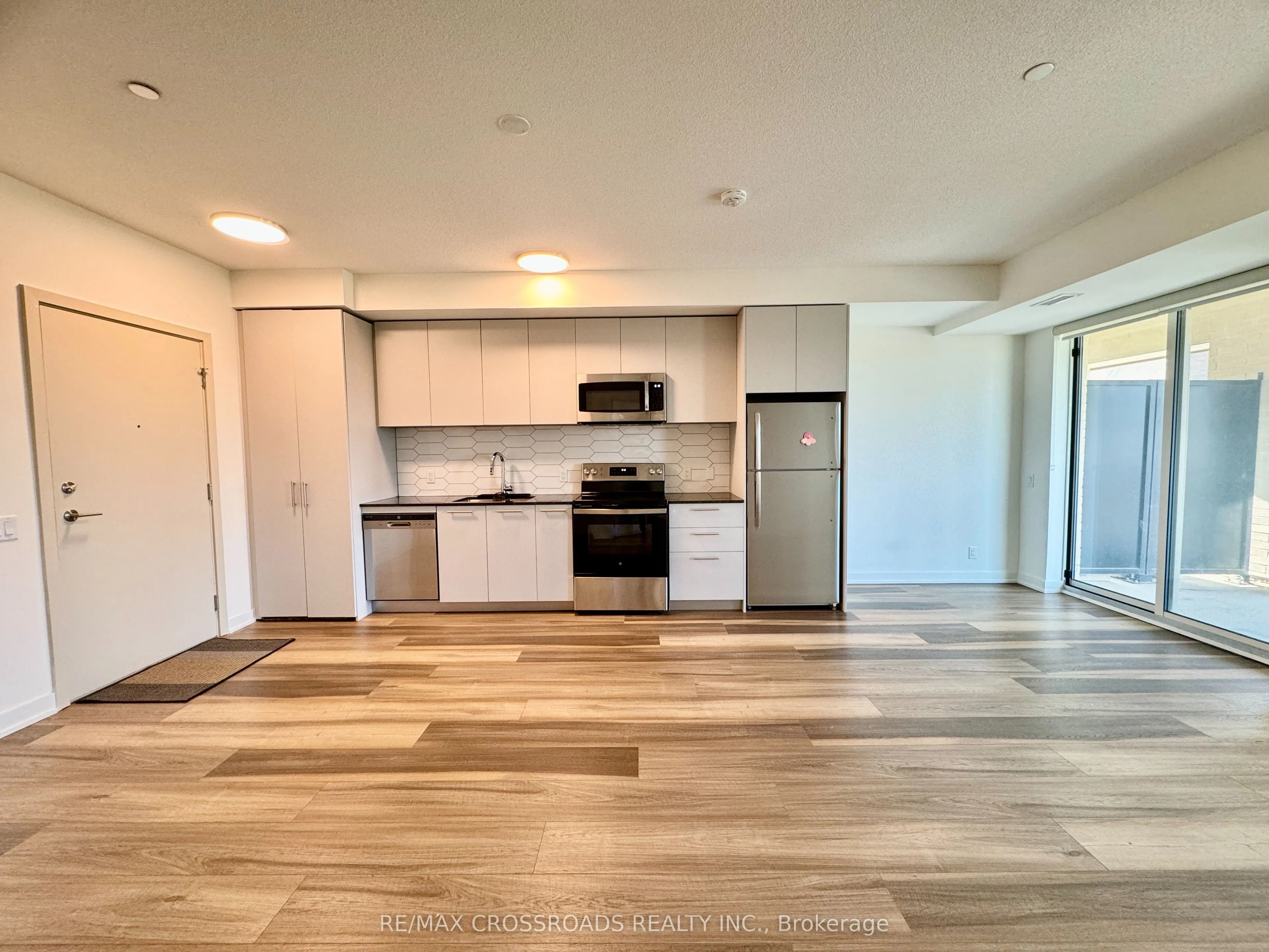 101 Cathedral High Street, #239