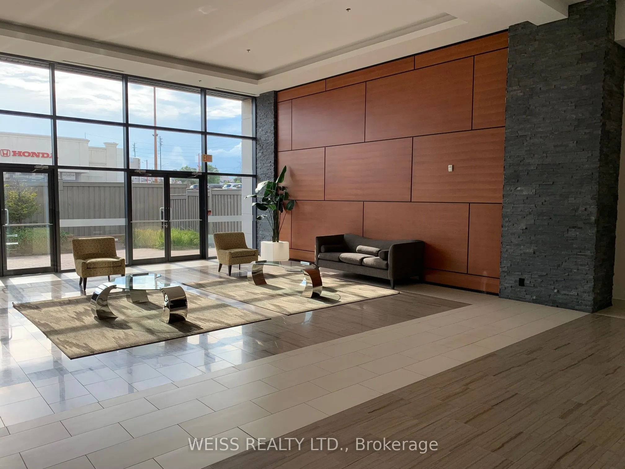 12 Woodstream Boulevard, #513