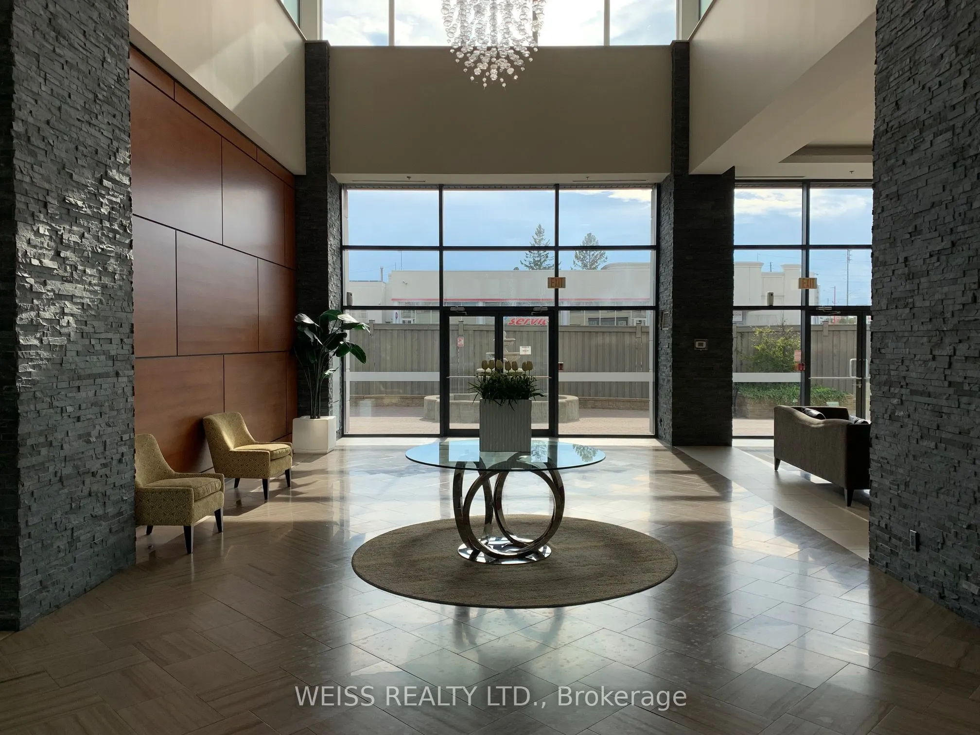 12 Woodstream Boulevard, #513