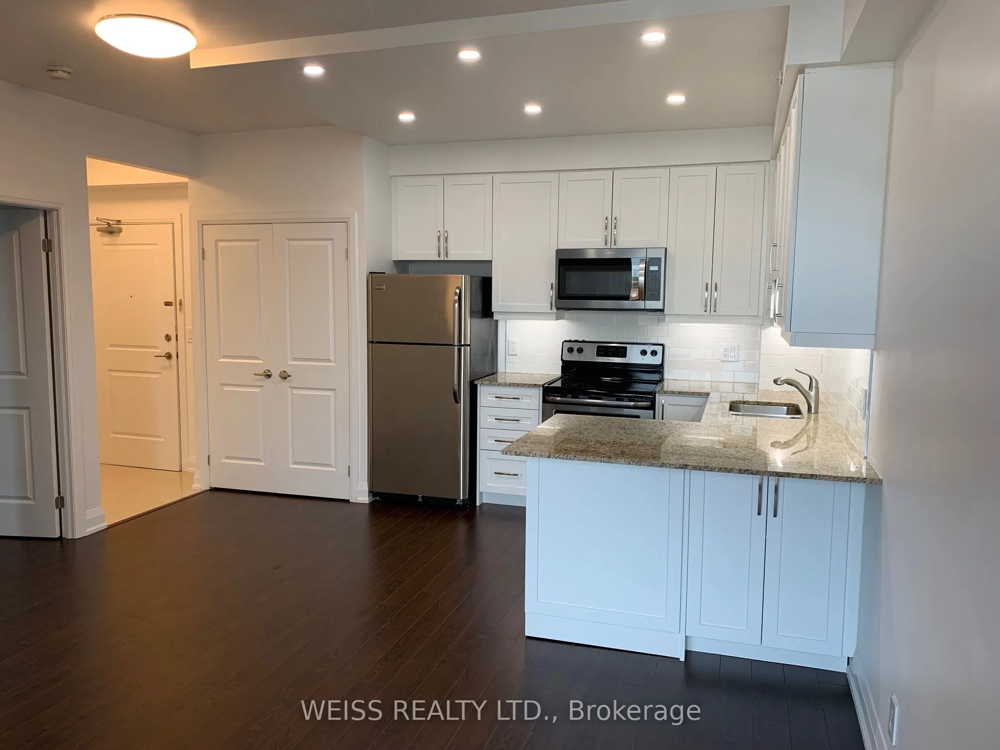 12 Woodstream Boulevard, #513