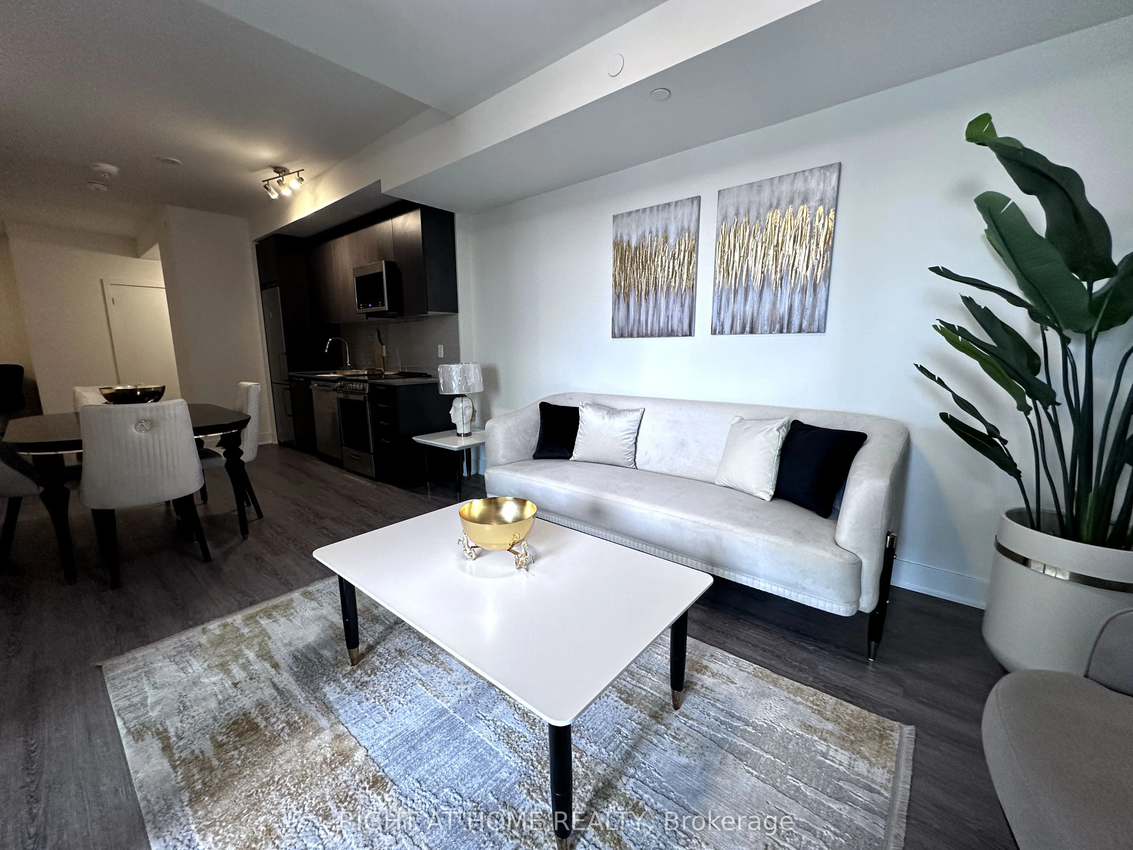 185 Deerfield Road, #422