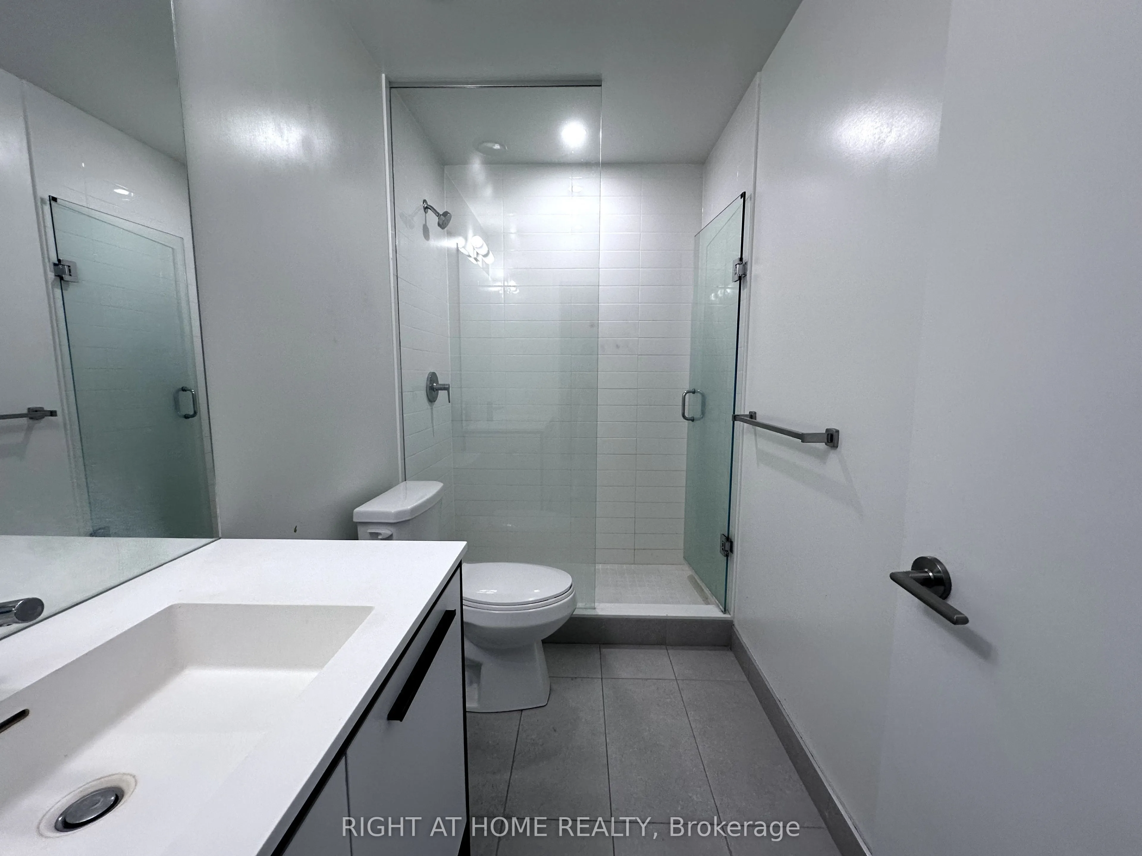 185 Deerfield Road, #015