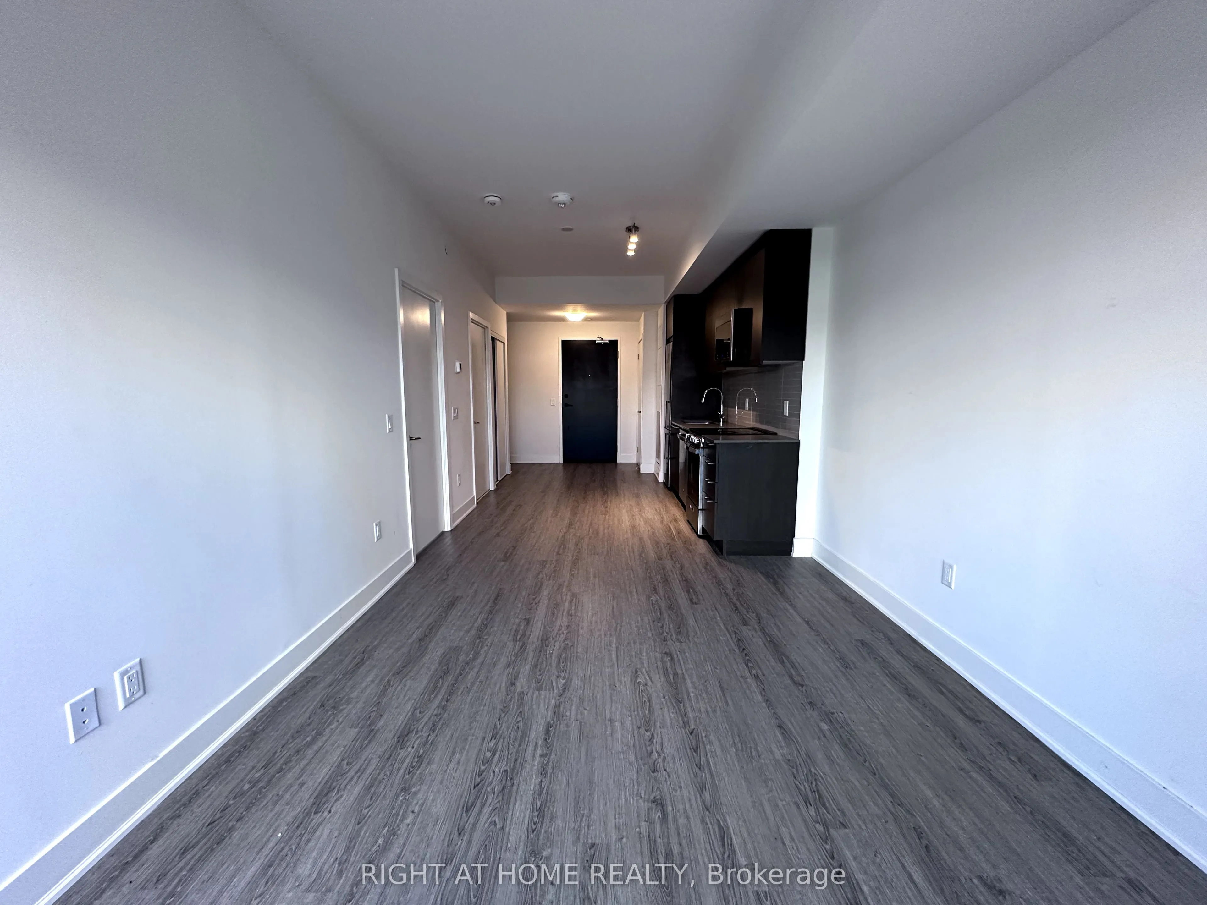 185 Deerfield Road, #015