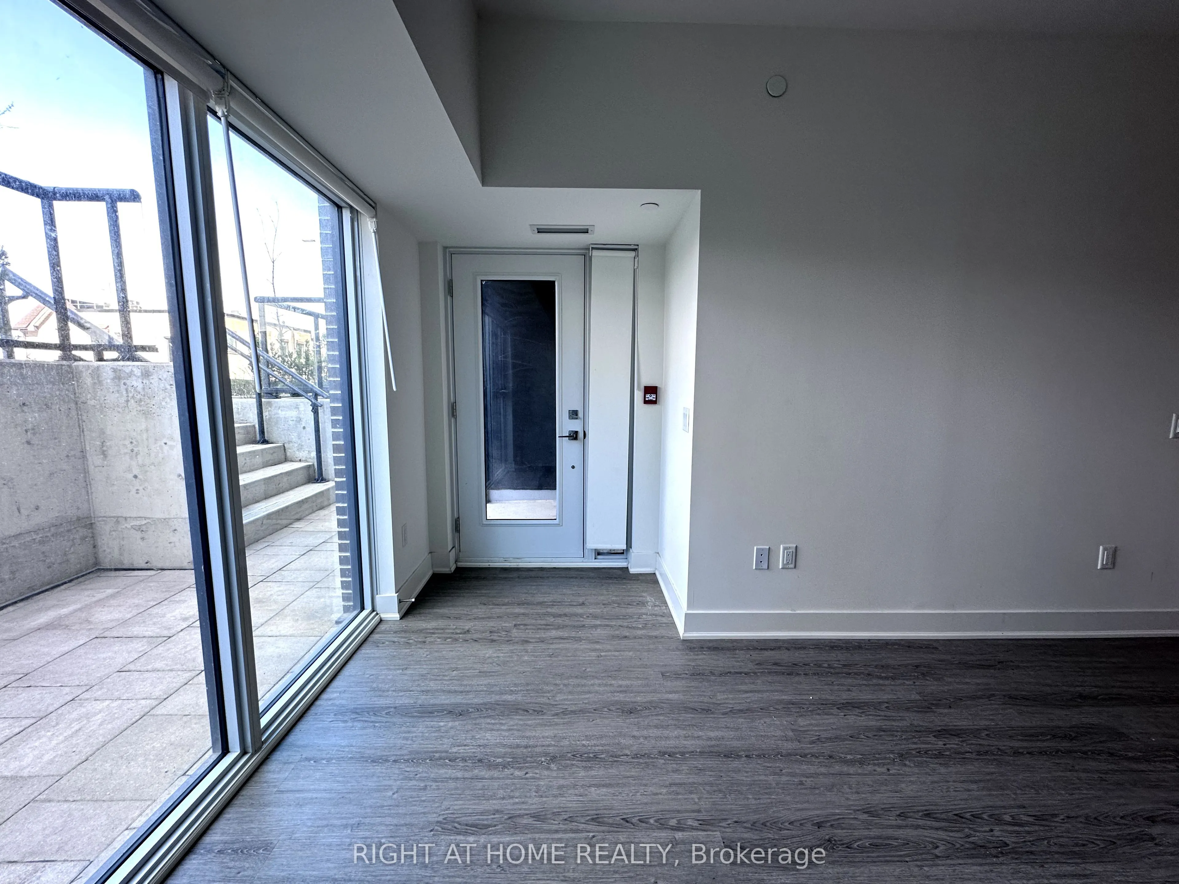 185 Deerfield Road, #015