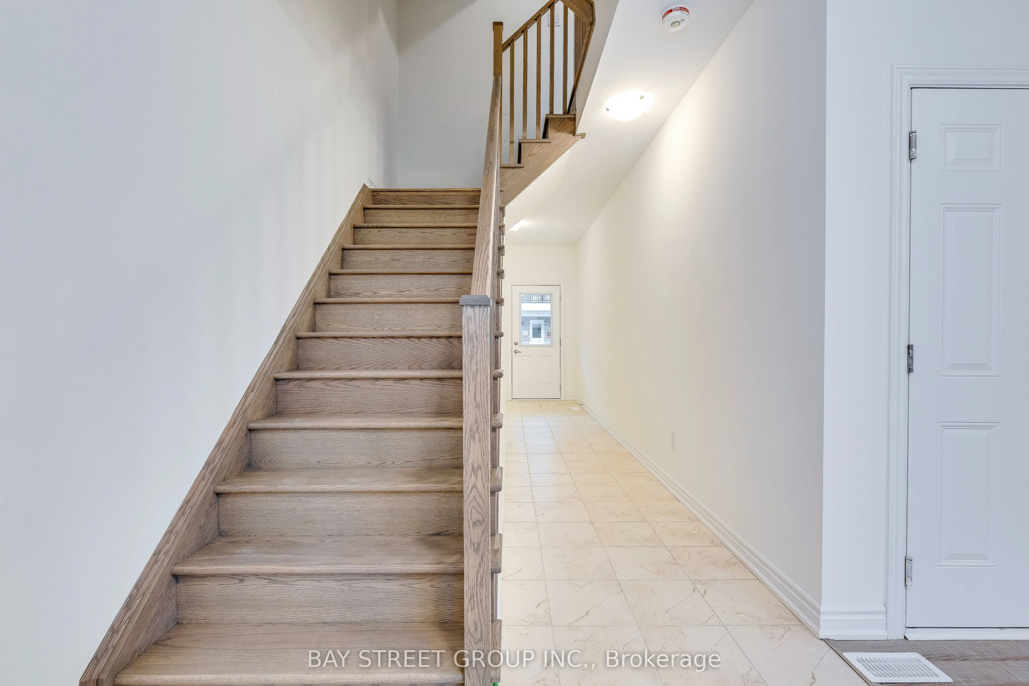11 Massachusetts Lane