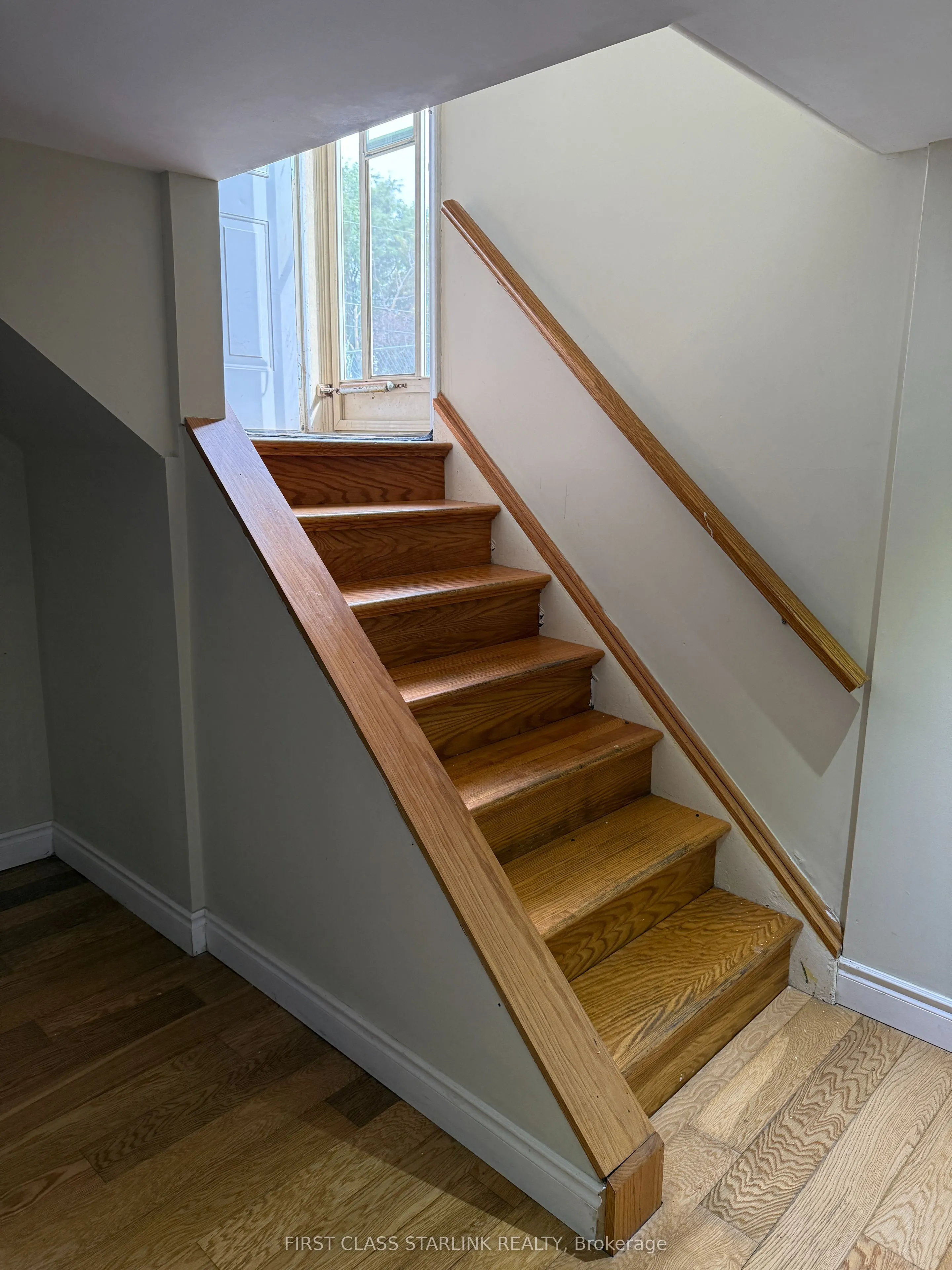 89 Cartier Crescent, #Basement