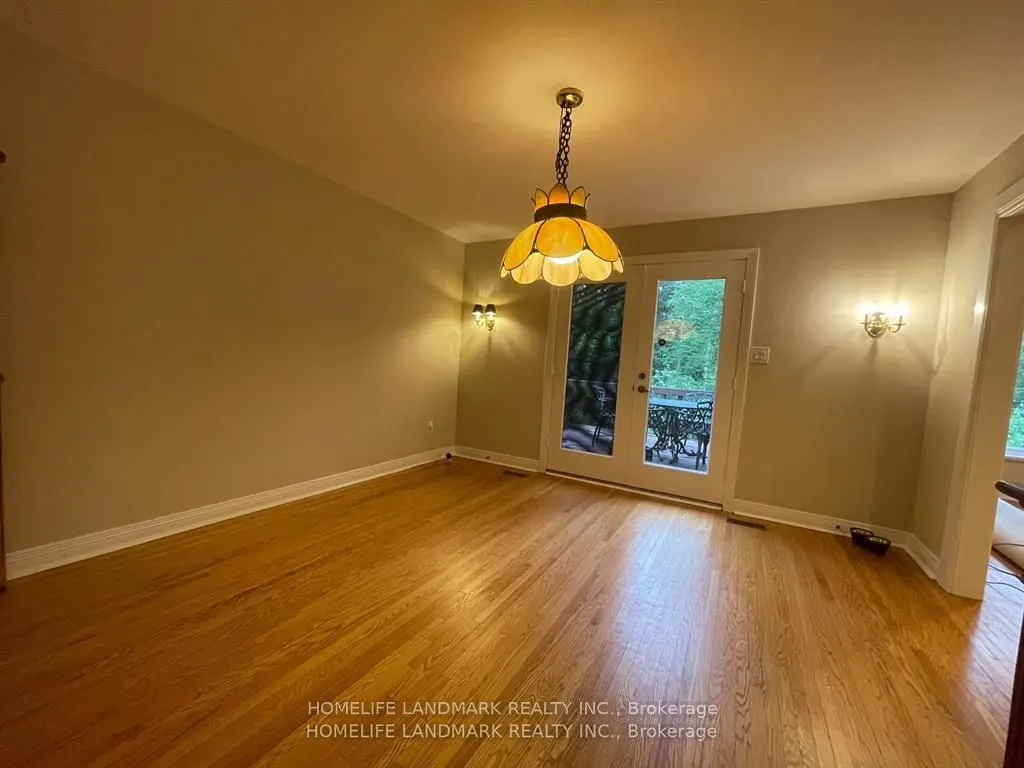 34 Steeplechase Avenue