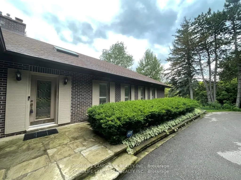 34 Steeplechase Avenue