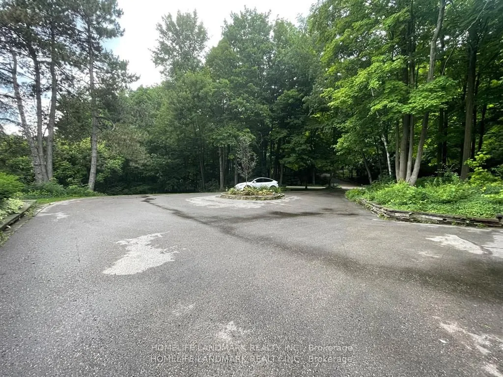 34 Steeplechase Avenue