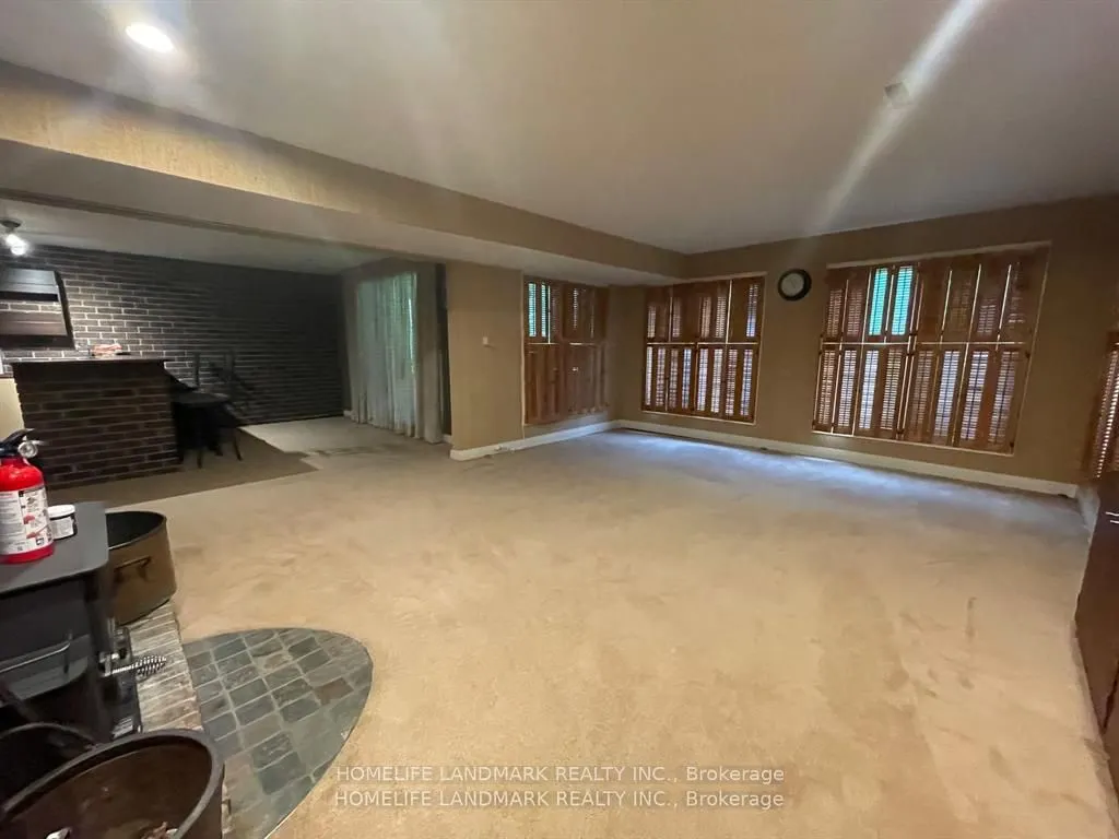 34 Steeplechase Avenue