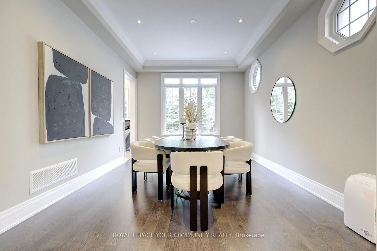 92 Heintzman Crescent