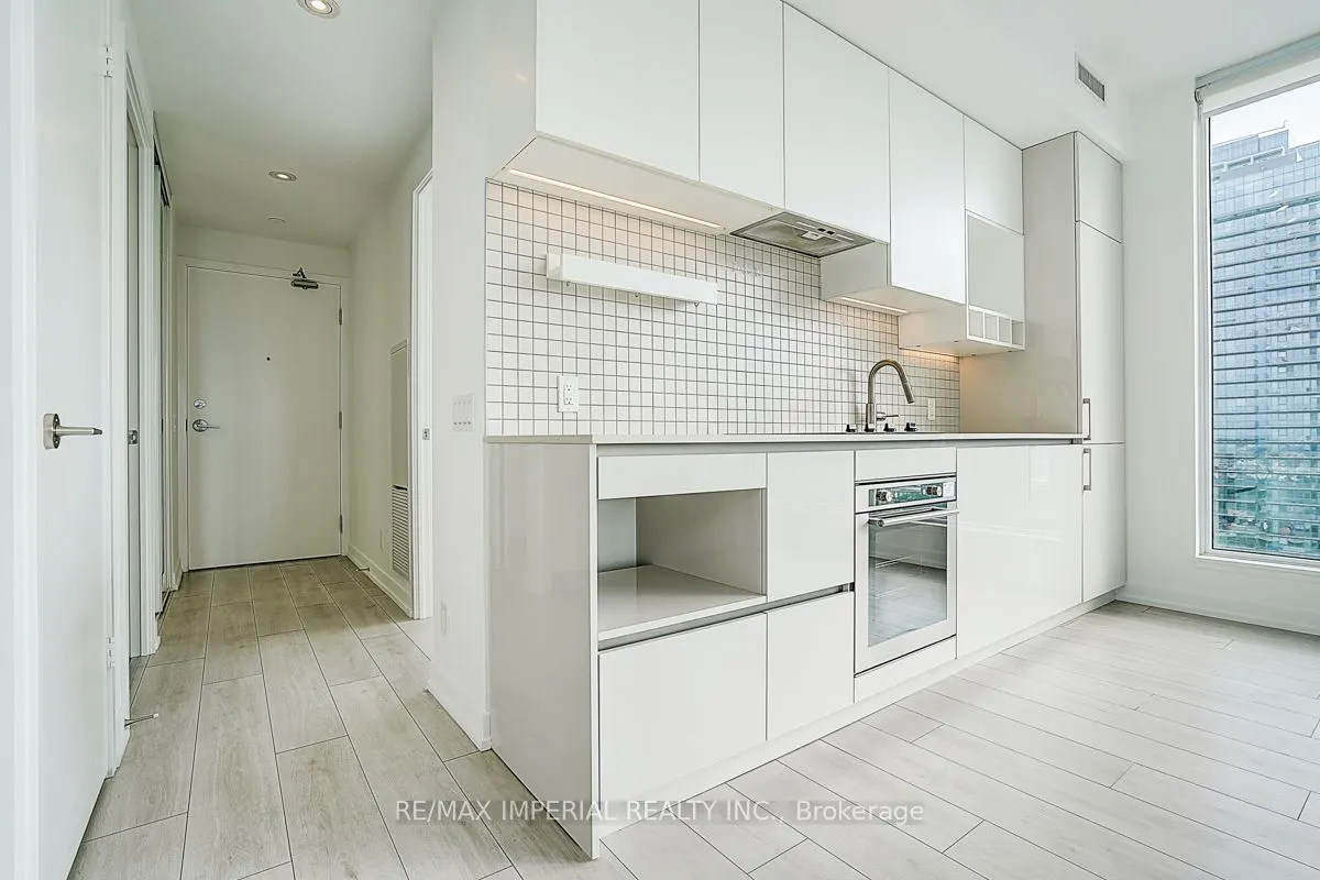 5 Buttermill Avenue, #2603