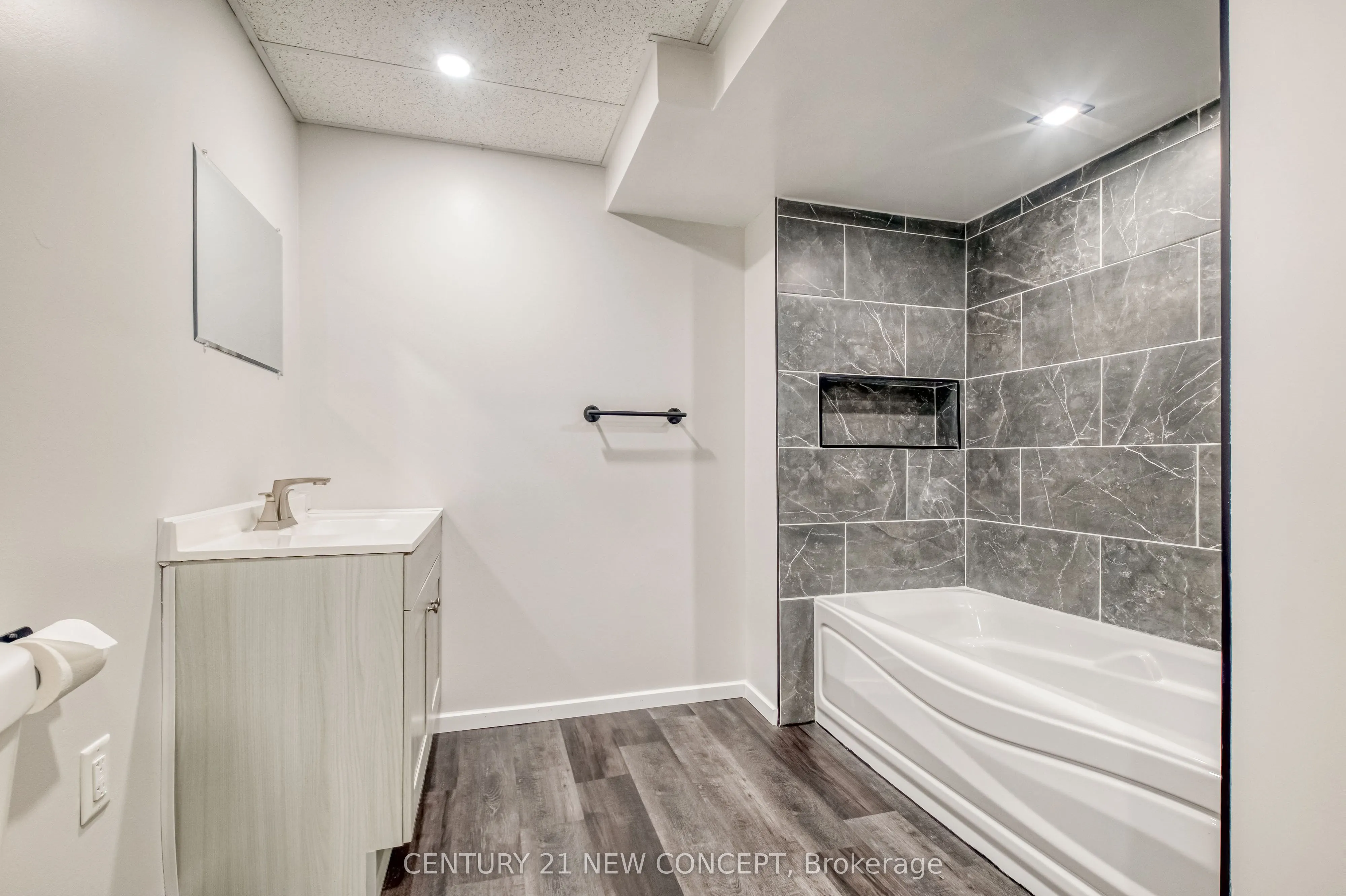 2174 Taggart Crt