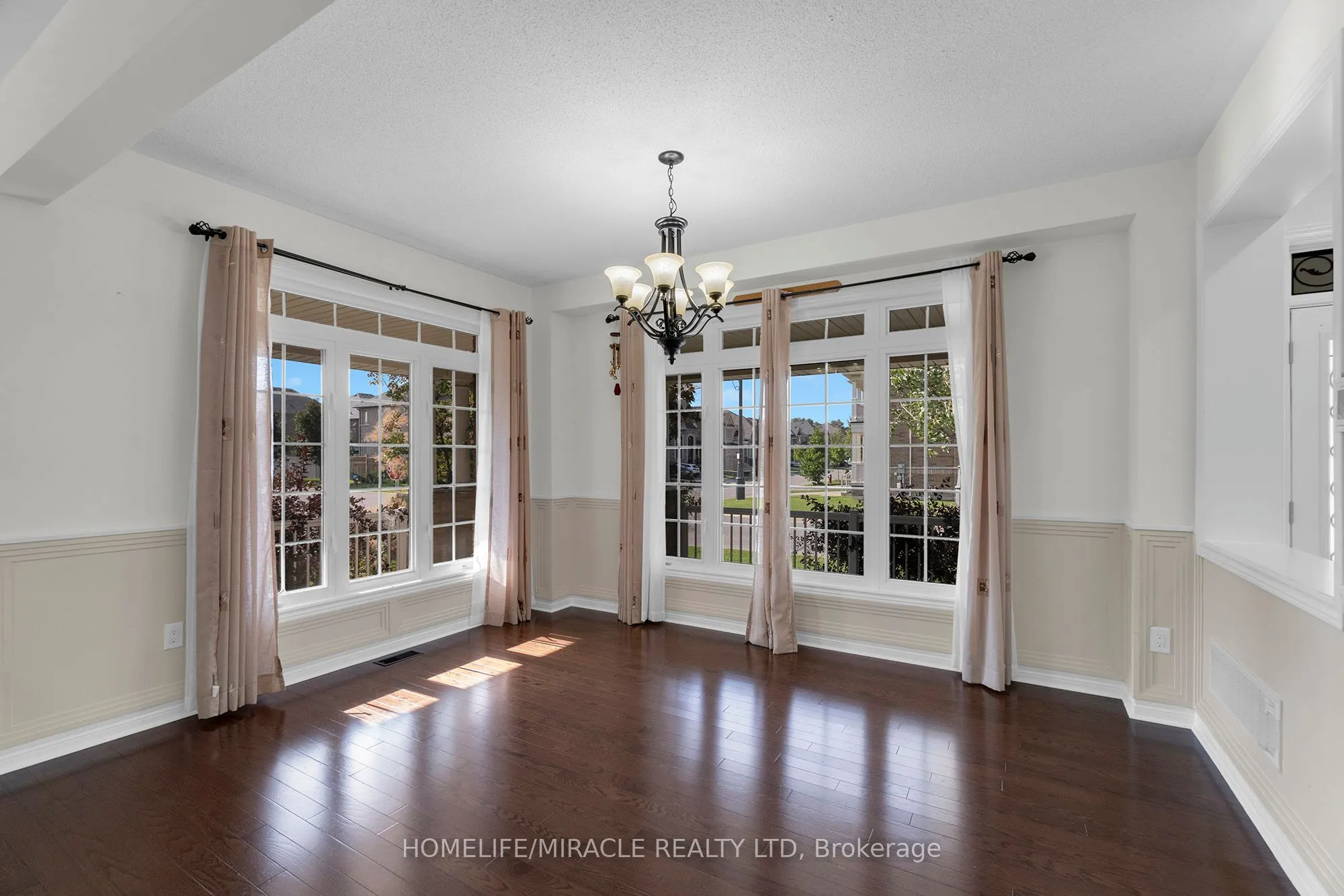 129 Vipond Way