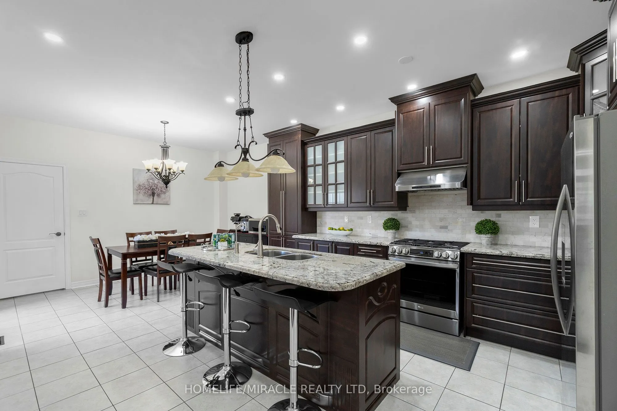 129 Vipond Way