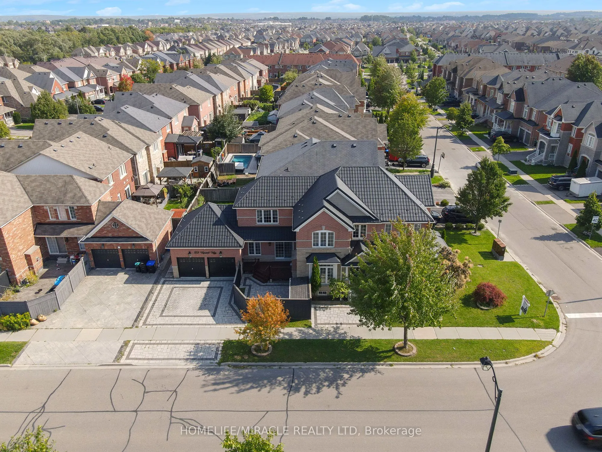 129 Vipond Way