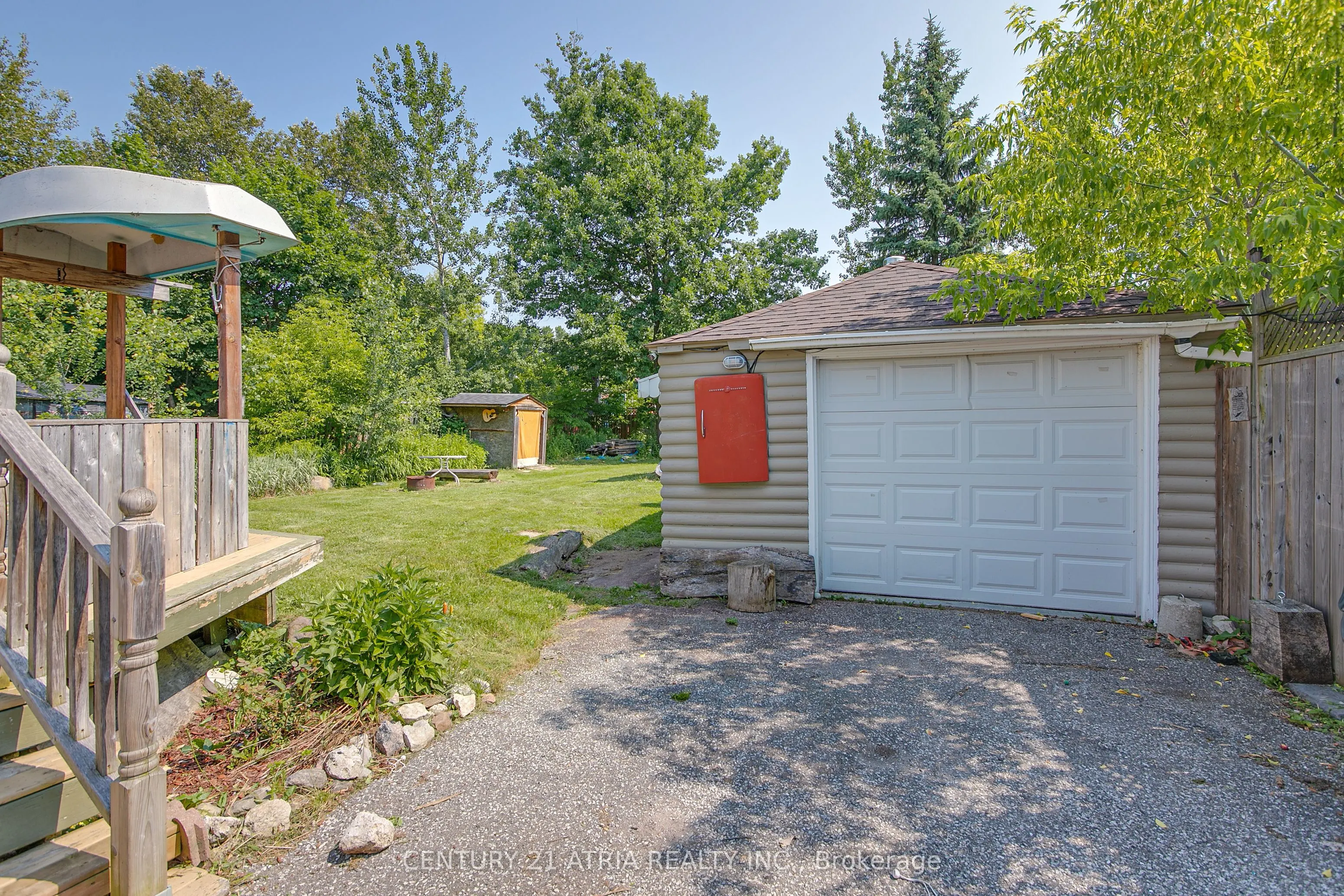 904 Maplewood Drive